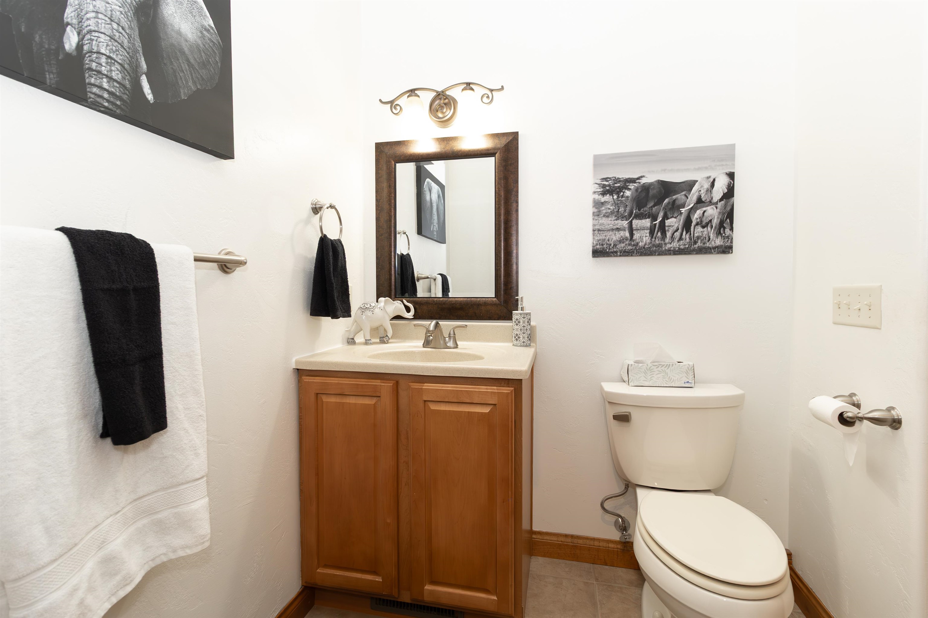 SEYMOUR, Wisconsin, 54115, United States, 4 Bedrooms Bedrooms, ,4 BathroomsBathrooms,Residential,For Sale,1926224