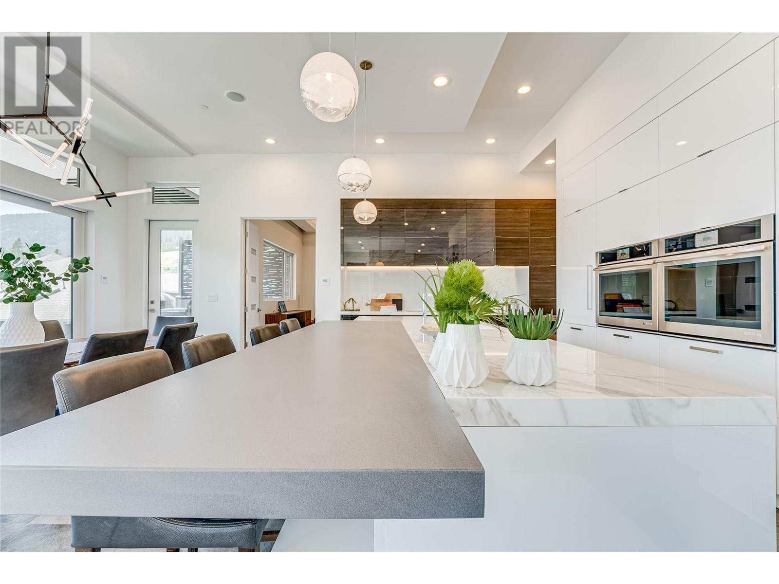 LAKE COUNTRY, British Columbia, V4V 2G2, CA, 4 Bedrooms Bedrooms, ,3 BathroomsBathrooms,Residential,For Sale,1859669
