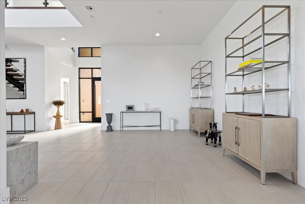 Las Vegas, Nevada, 89135, United States, 5 Bedrooms Bedrooms, ,6 BathroomsBathrooms,Residential,For Sale,1987610