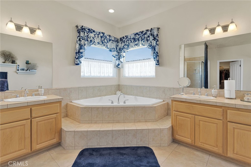 Pinon Hills, California, 92372, United States, 4 Bedrooms Bedrooms, ,4 BathroomsBathrooms,Residential,For Sale,1917576