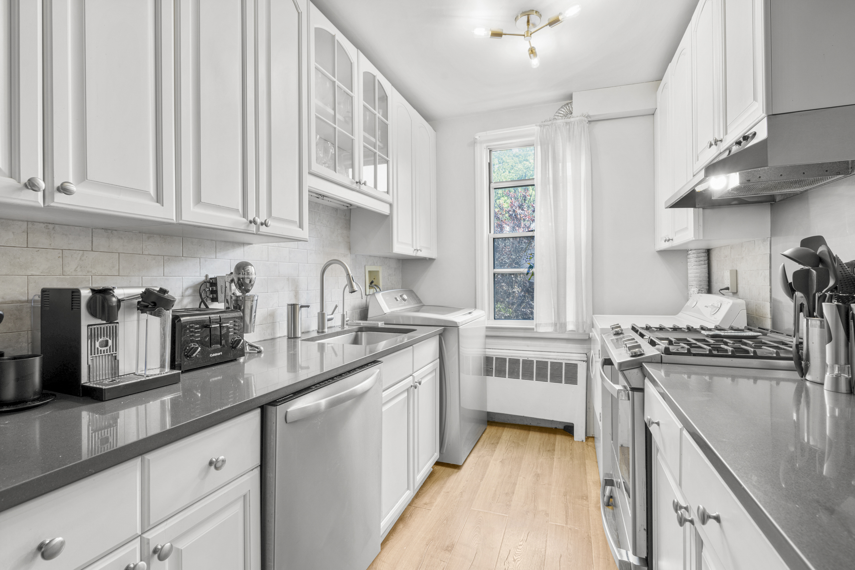  Beautiful Palmer Terrace Co-op - 物件實景