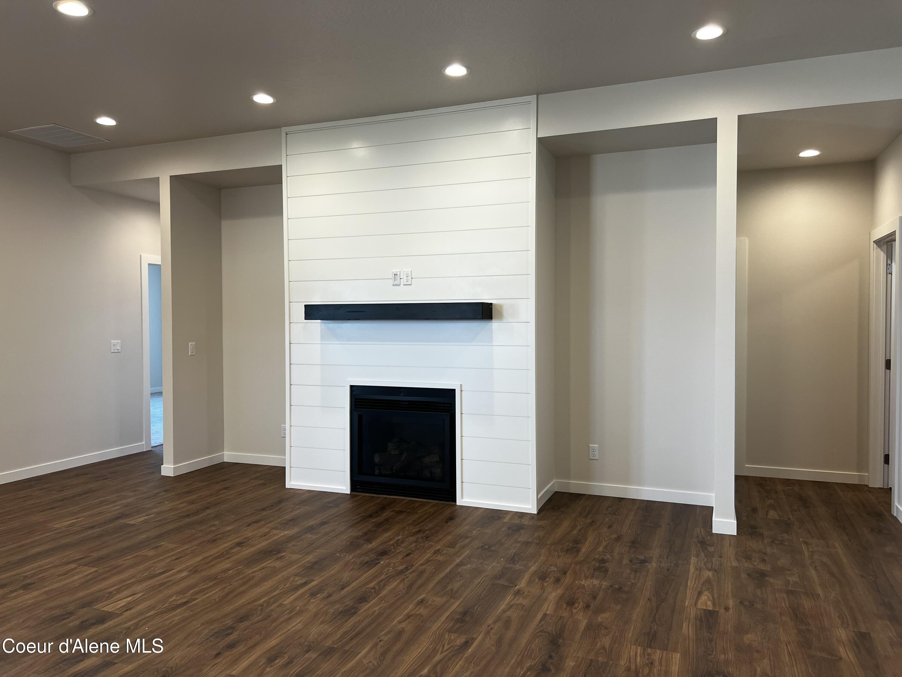 Post Falls, Idaho, 83854, United States, 4 Bedrooms Bedrooms, ,3 BathroomsBathrooms,Residential,For Sale,1920719