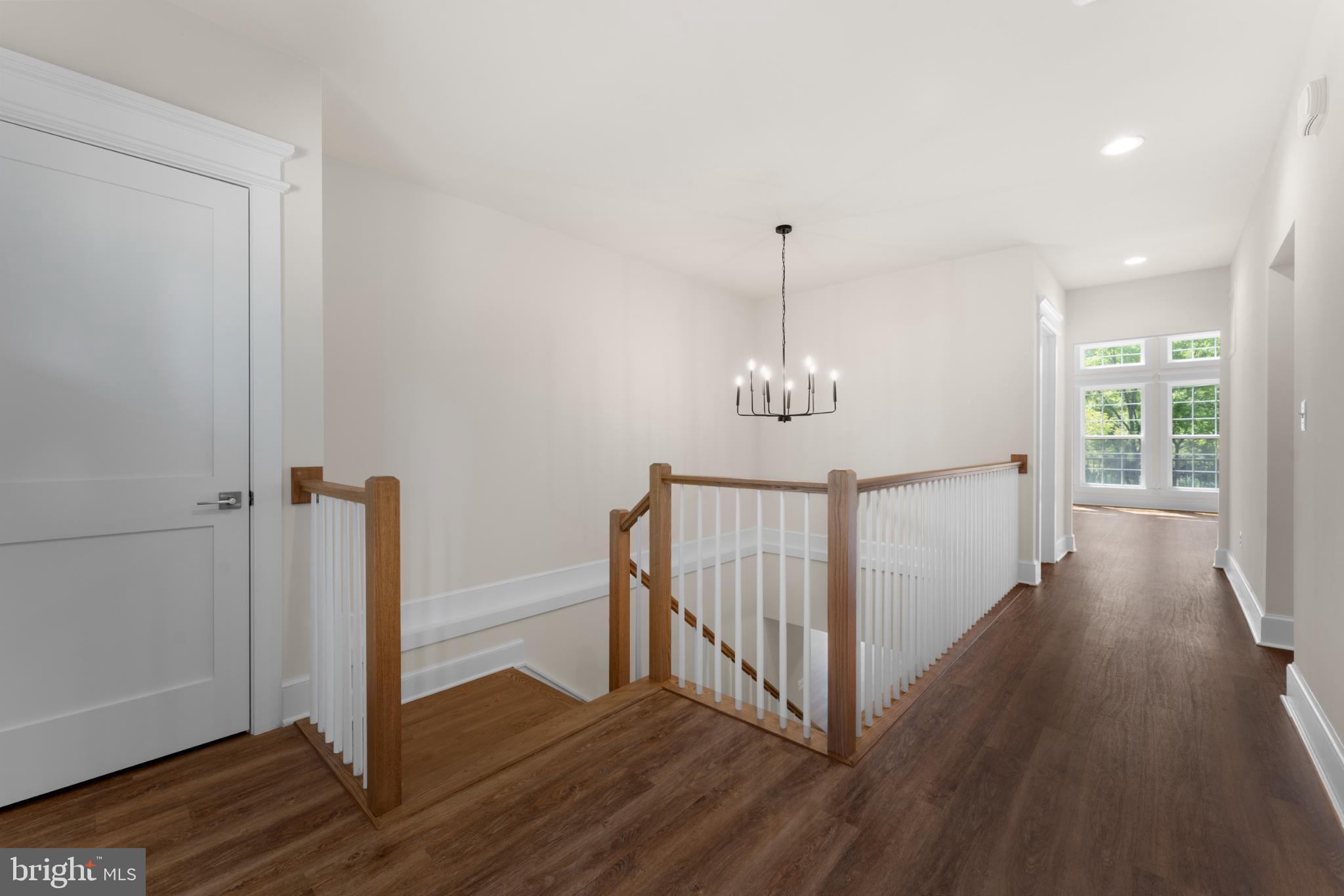 Warrenton, Virginia, 20187, United States, 5 Bedrooms Bedrooms, ,5 BathroomsBathrooms,Residential,For Sale,1977329