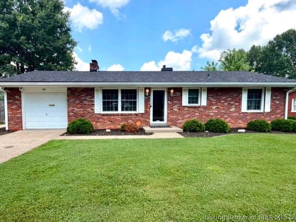 Mellwood Dr, New Albany, IN 47150