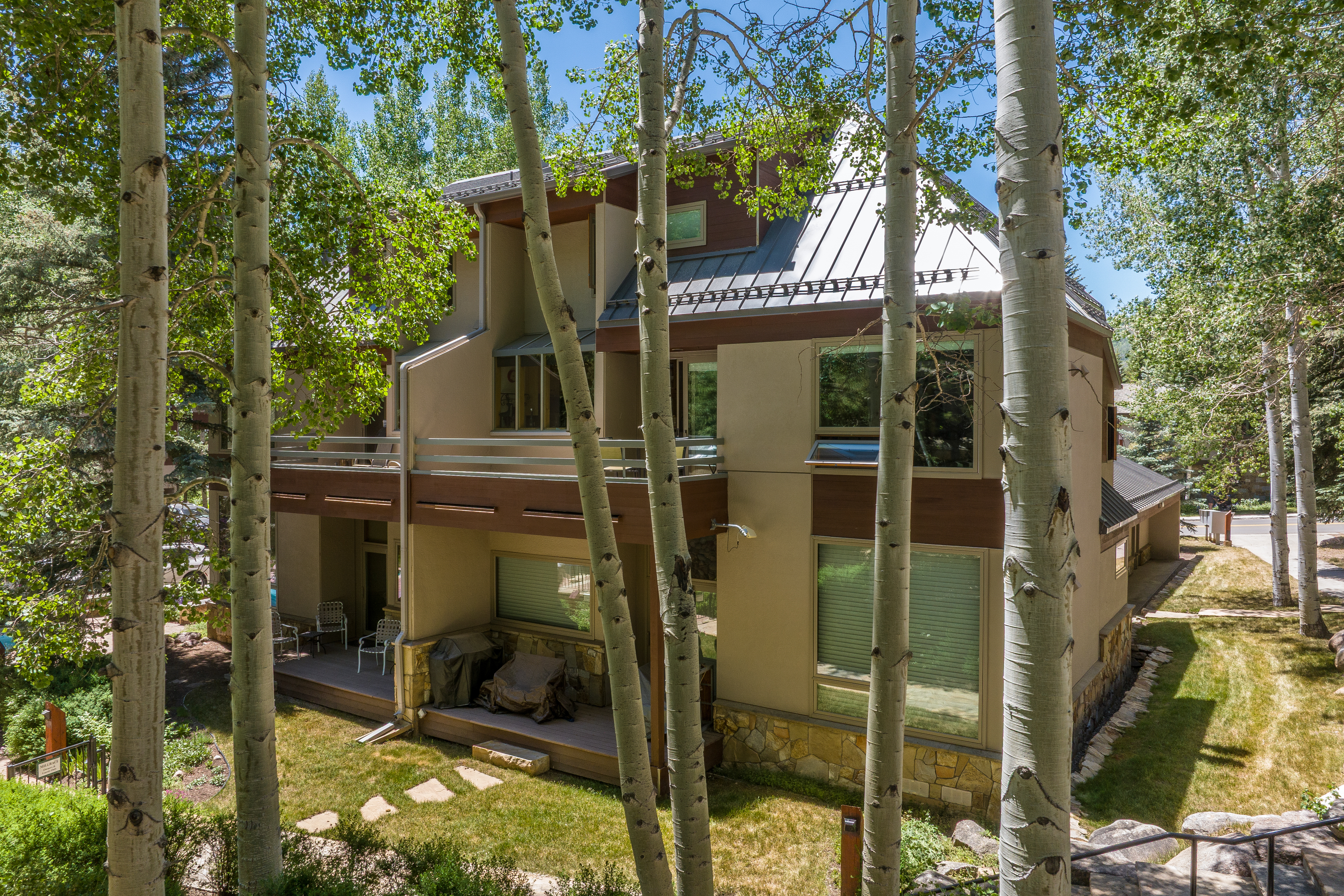  The Ultimate Alpine Retreat: Privacy Meets Convenience in Cascade Village - 物件實景