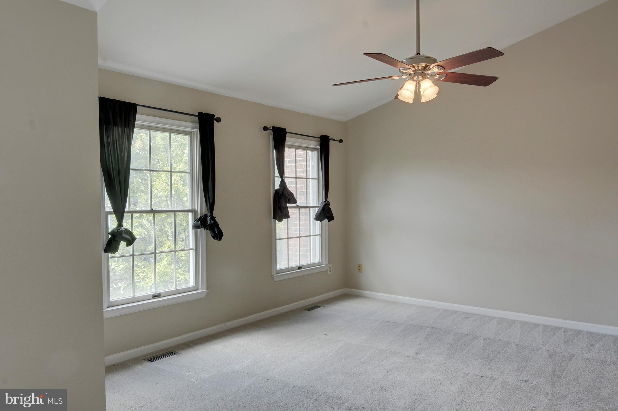 Centreville, Virginia, 20120, United States, 4 Bedrooms Bedrooms, ,3 BathroomsBathrooms,Residential,For Sale,1920404