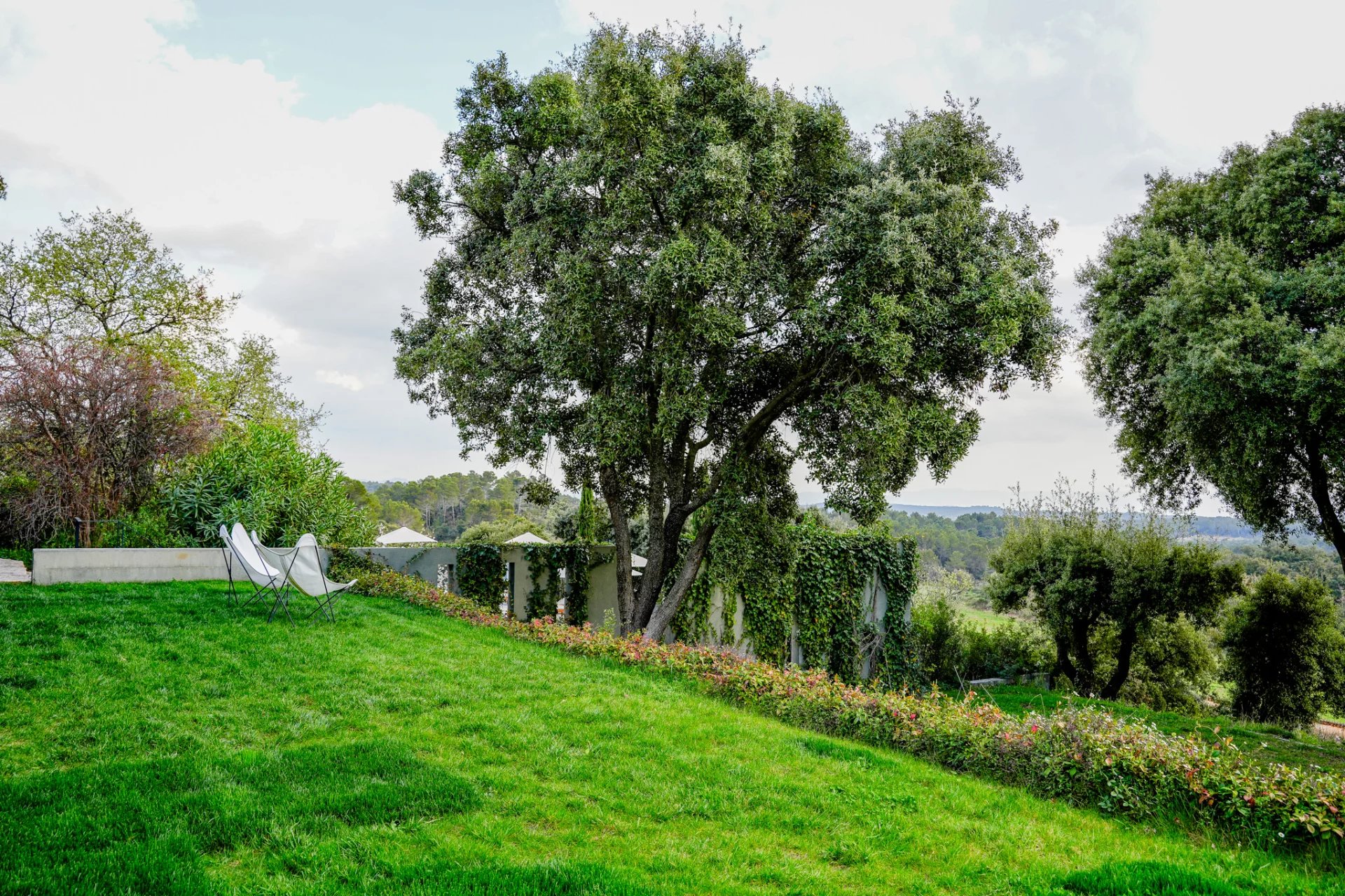 Flayosc, Provence-Alpes-Côte d’Azur, 83780, FR, 8 Bedrooms Bedrooms, ,7 BathroomsBathrooms,Residential,For Sale,1988944