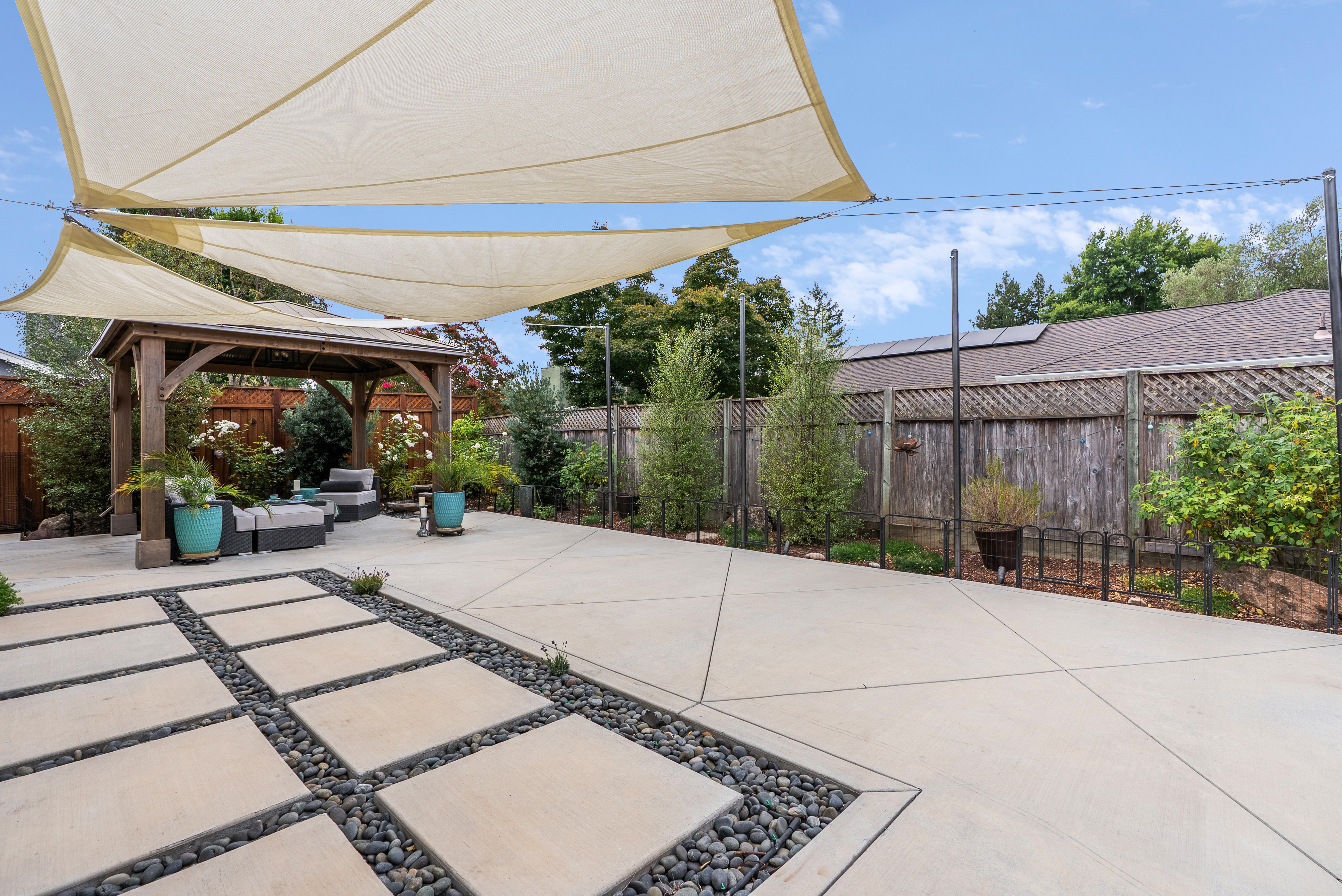  451 Rusty Drive, Santa Rosa, CA 95401 - 物件實景