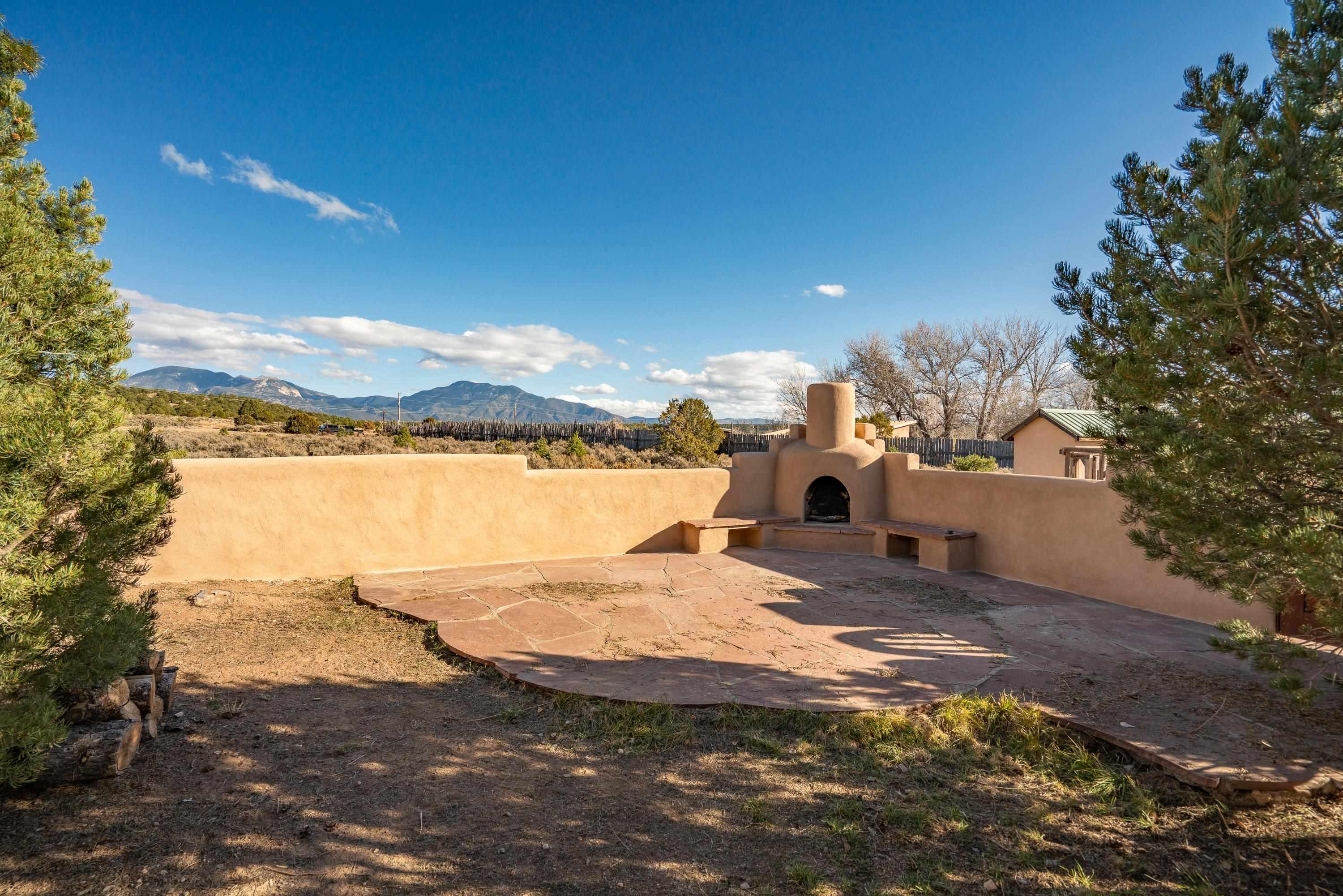 Arroyo Hondo, New Mexico, 87513, United States, 2 Bedrooms Bedrooms, ,2 BathroomsBathrooms,Residential,For Sale,1995561