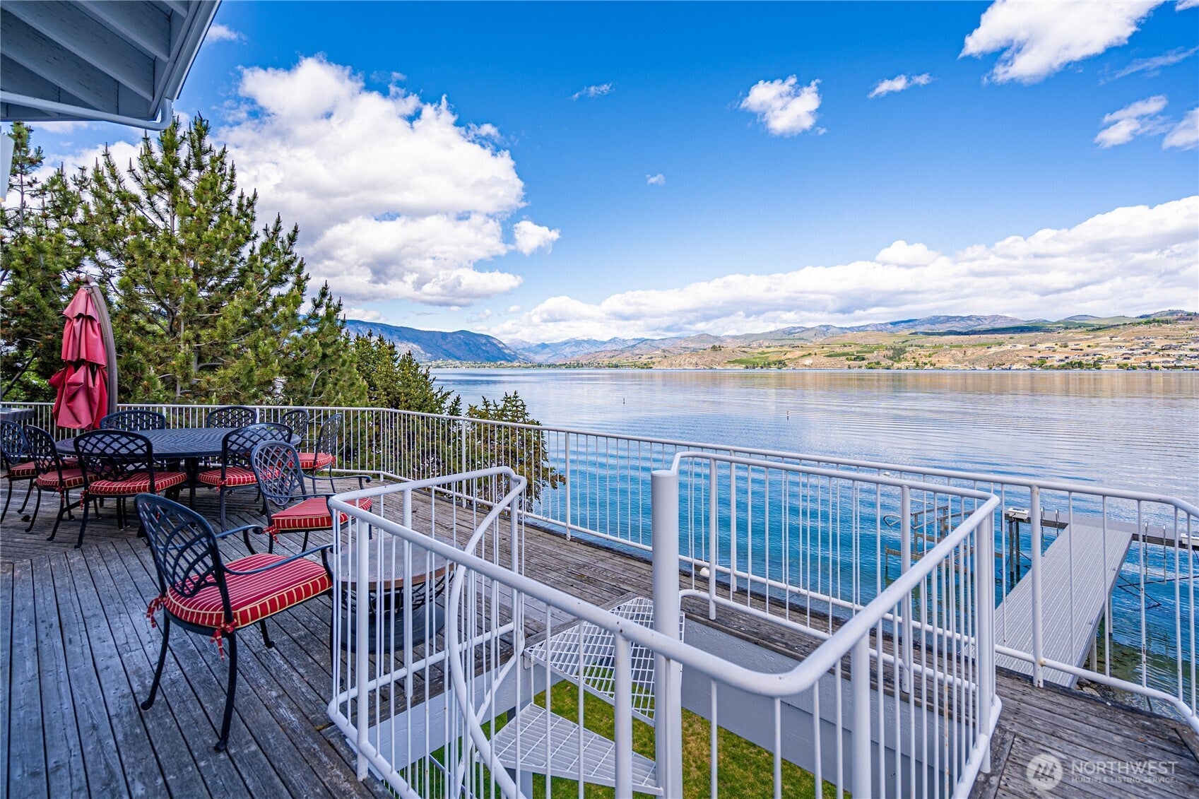 Chelan, Washington, 98816, United States, 3 Bedrooms Bedrooms, ,3 BathroomsBathrooms,Residential,For Sale,1827757