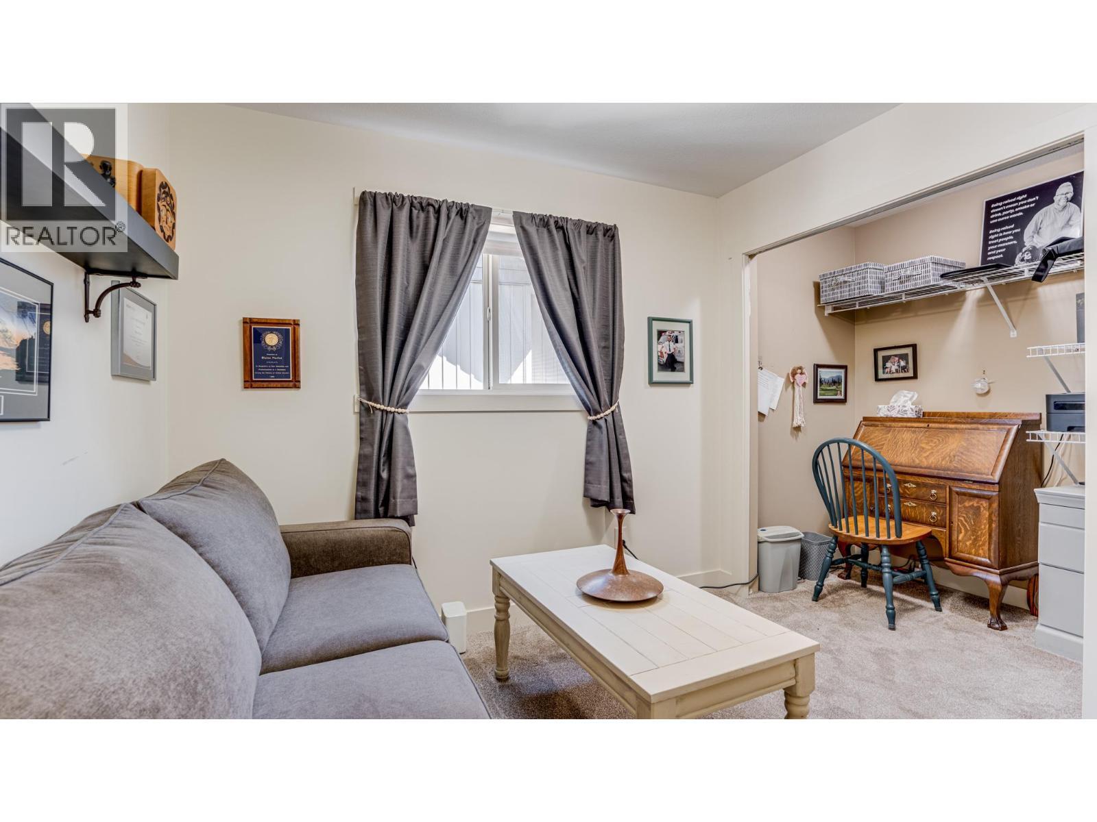 SALMON ARM, British Columbia, V1E 2B6, CA, 3 Bedrooms Bedrooms, ,2 BathroomsBathrooms,Residential,For Sale,1950686