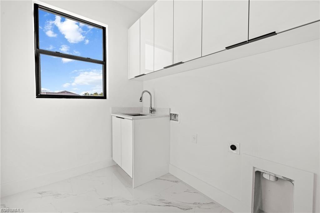 Cape Coral, Florida, 33993, United States, 3 Bedrooms Bedrooms, ,2 BathroomsBathrooms,Residential,For Sale,1906952