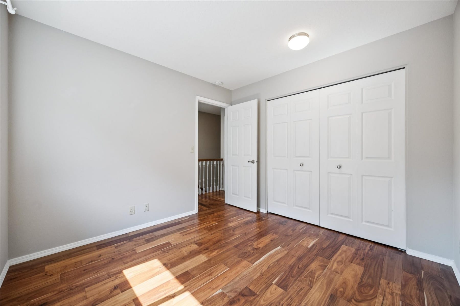  11445 SW WOODLEE HEIGHTS CT Portland, OR 97219 - 物件實景