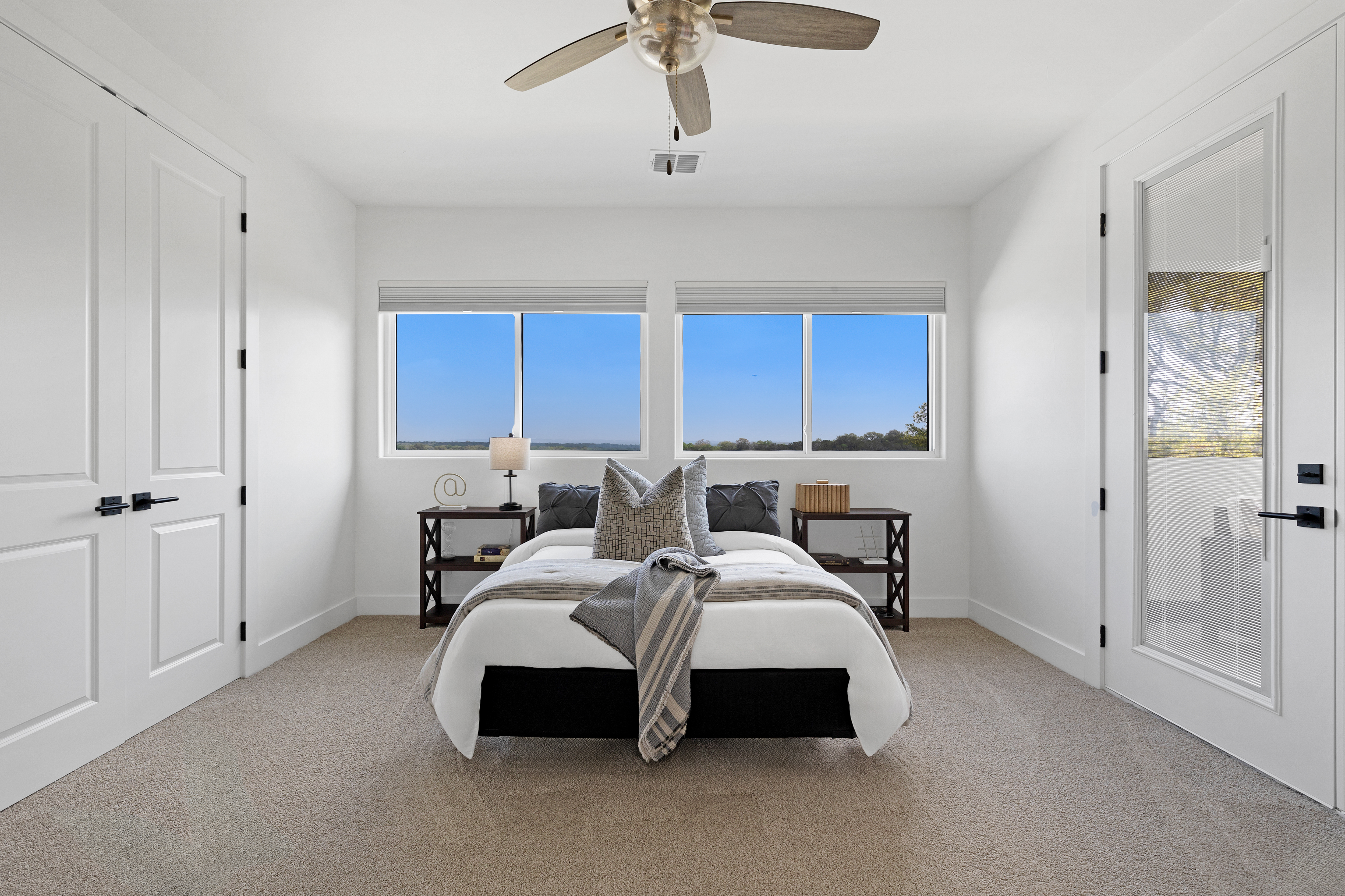  Private 15-Acre Estate with Modern Design and Scenic Hill Country Views - 物件實景