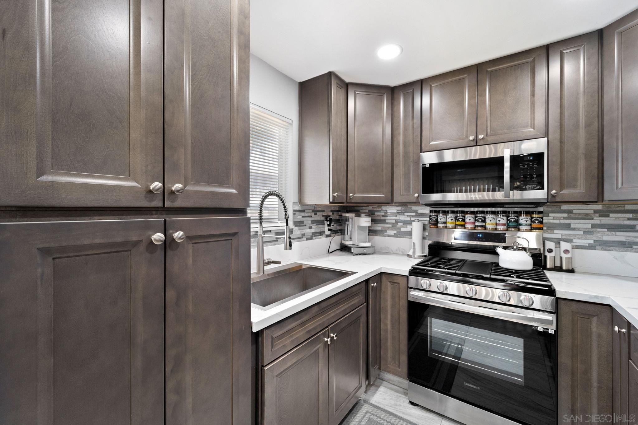 El Cajon, California, 92020, United States, 3 Bedrooms Bedrooms, ,2 BathroomsBathrooms,Residential,For Sale,1784508