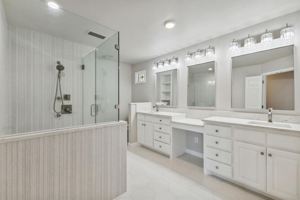 Pottsboro, Texas, 75076, United States, 3 Bedrooms Bedrooms, ,3 BathroomsBathrooms,Residential,For Sale,2003176