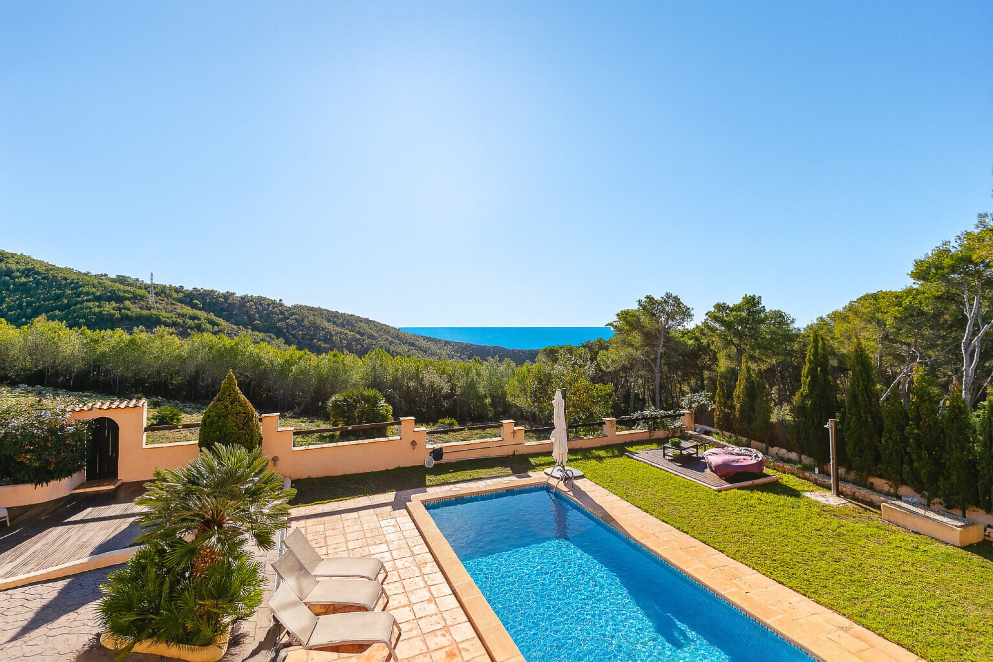  Beautiful Mediterranean villa with sea views in Mas Mestre, 15km from Sitges. - 物件實景