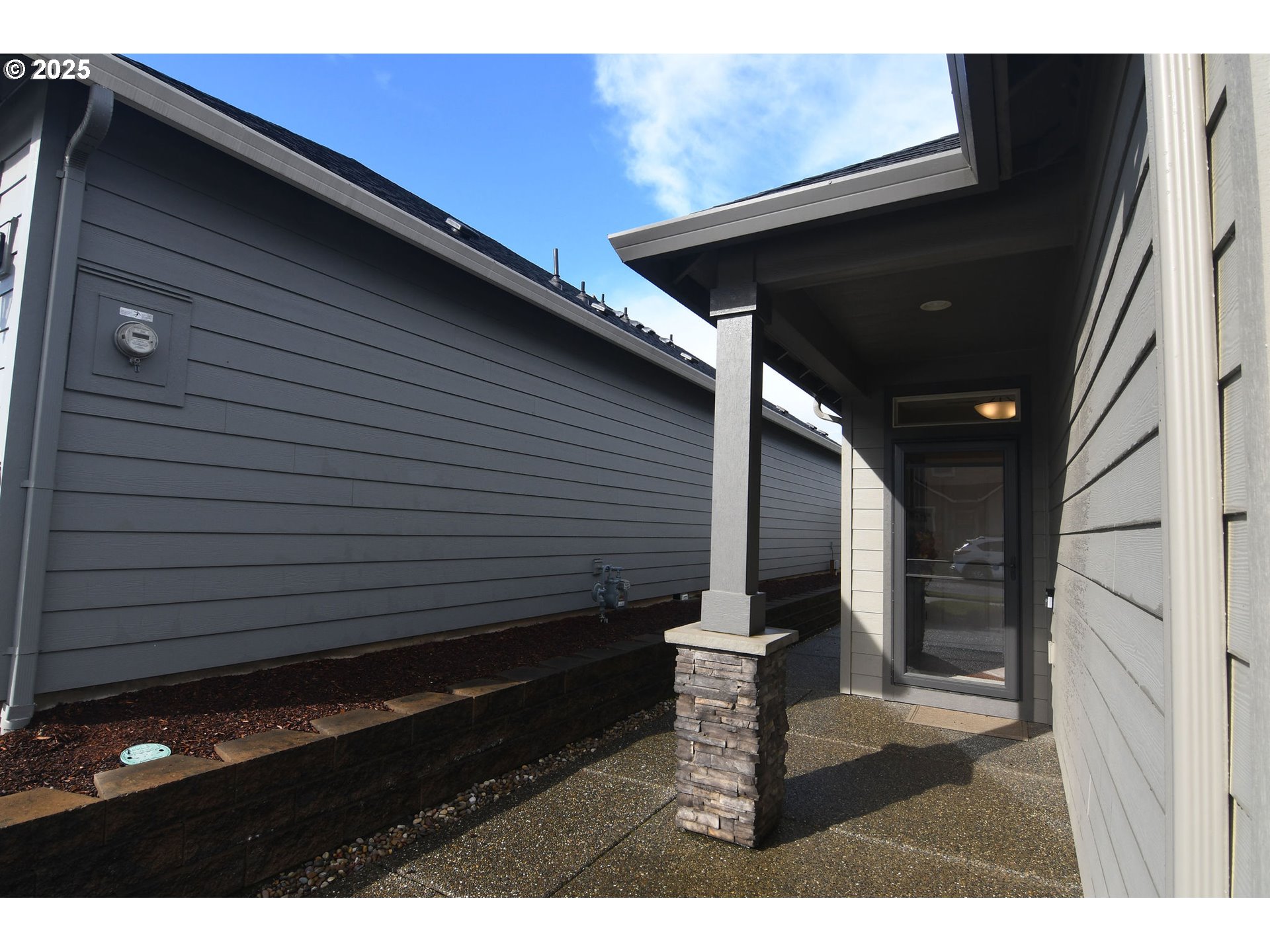 Ridgefield, Washington, 98642, United States, 2 Bedrooms Bedrooms, ,2 BathroomsBathrooms,Residential,For Sale,1971476