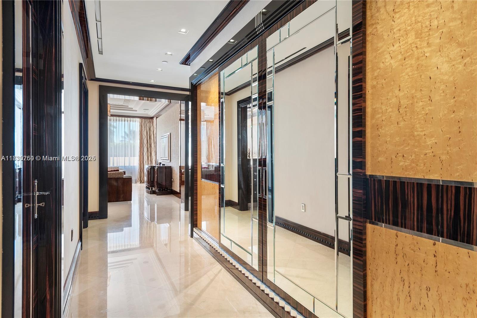 Miami Beach, Florida, 33109, United States, 6 Bedrooms Bedrooms, ,8 BathroomsBathrooms,Residential,For Sale,1876435