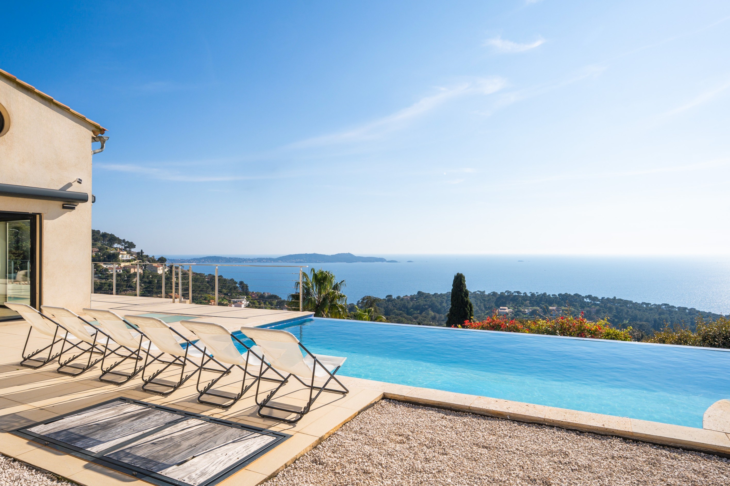  Carqueiranne – Architect-Designed Villa with Panoramic Sea View - 物件實景
