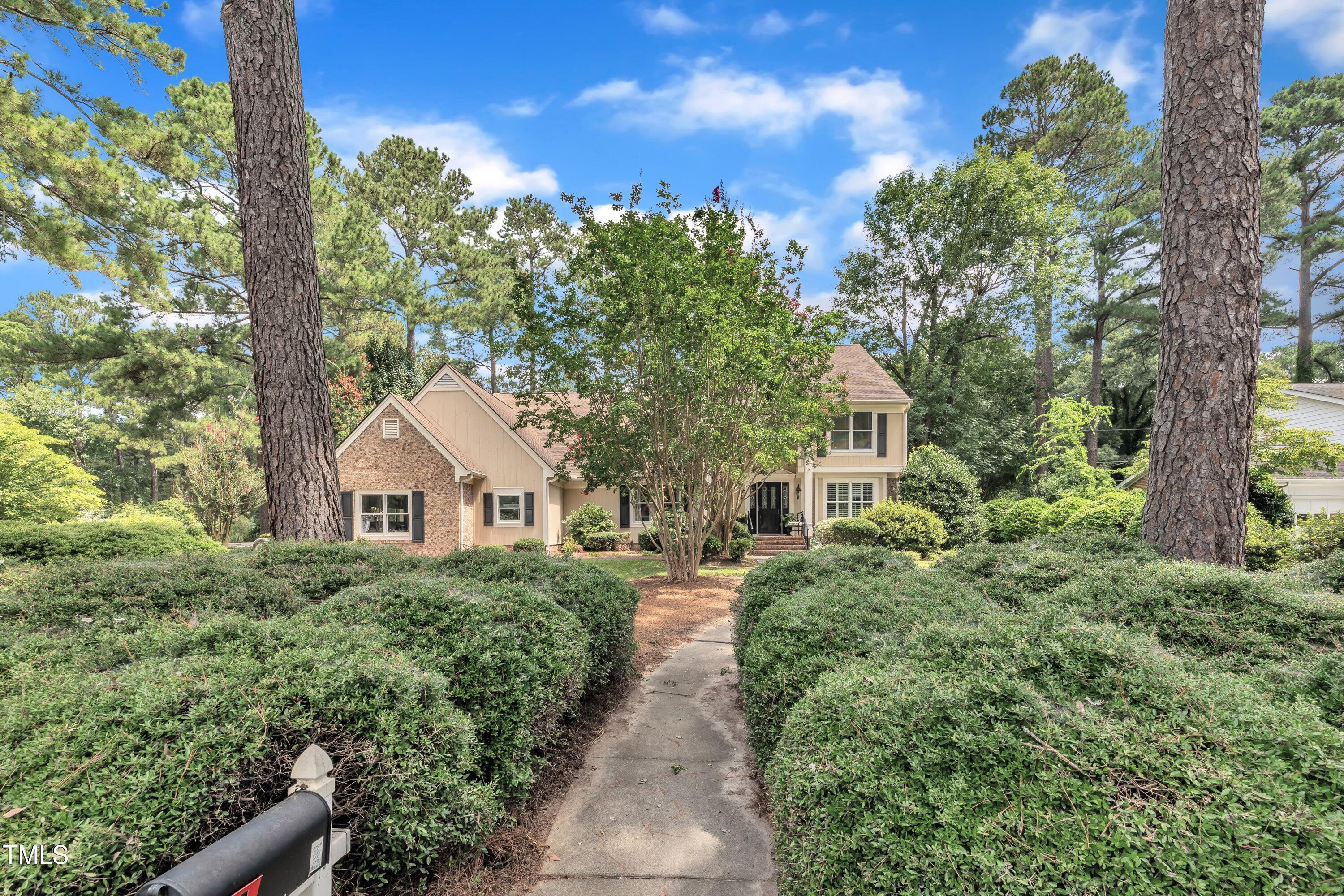 Smithfield, North Carolina, 27577, United States, 5 Bedrooms Bedrooms, ,4 BathroomsBathrooms,Residential,For Sale,1911718