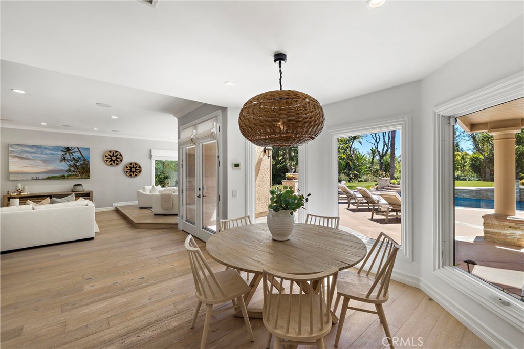 Laguna Hills, California, 92653, United States, 7 Bedrooms Bedrooms, ,5 BathroomsBathrooms,Residential,For Sale,1941687