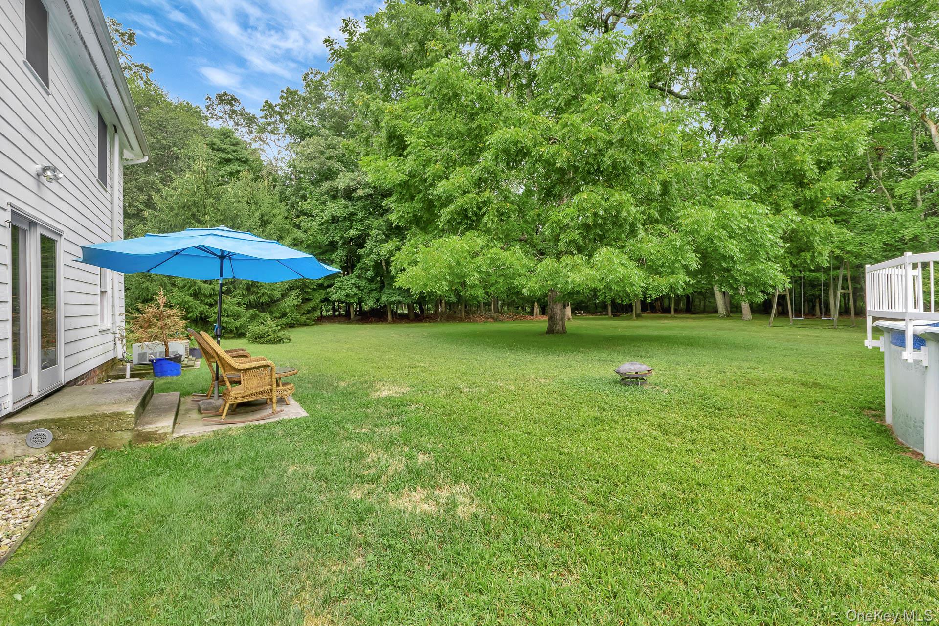 Manorville, New York, 11949, United States, 4 Bedrooms Bedrooms, ,2 BathroomsBathrooms,Residential,For Sale,1917125