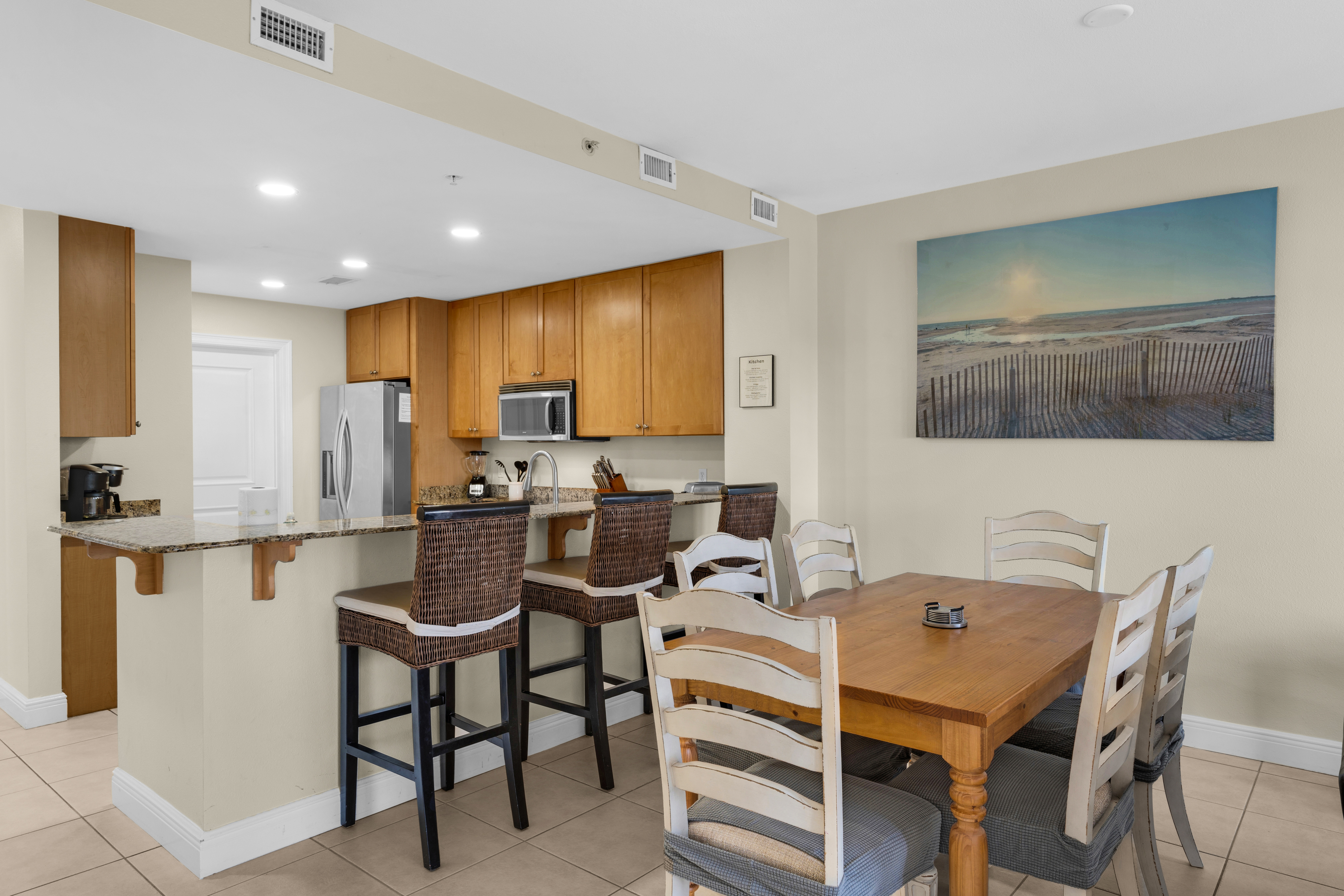  Top-Floor Coastal Condo Steps from Seagrove Beach - 物件實景
