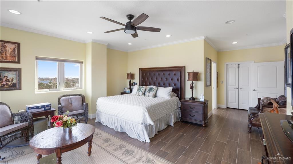 South Padre Island, Texas, 78597, United States, 3 Bedrooms Bedrooms, ,4 BathroomsBathrooms,Residential,For Sale,1731690