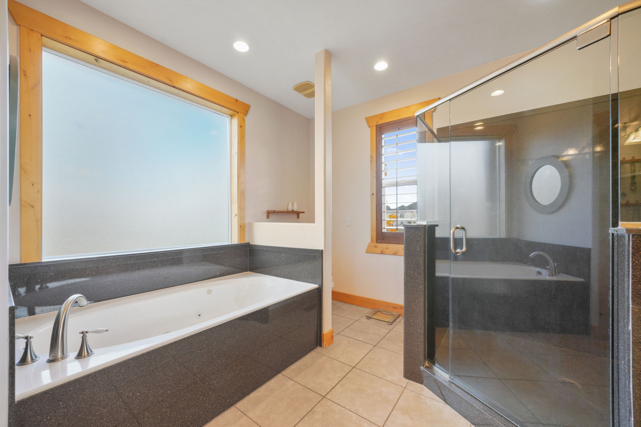 Eagle Mountain, Utah, 84005, United States, 6 Bedrooms Bedrooms, ,5 BathroomsBathrooms,Residential,For Sale,1990791