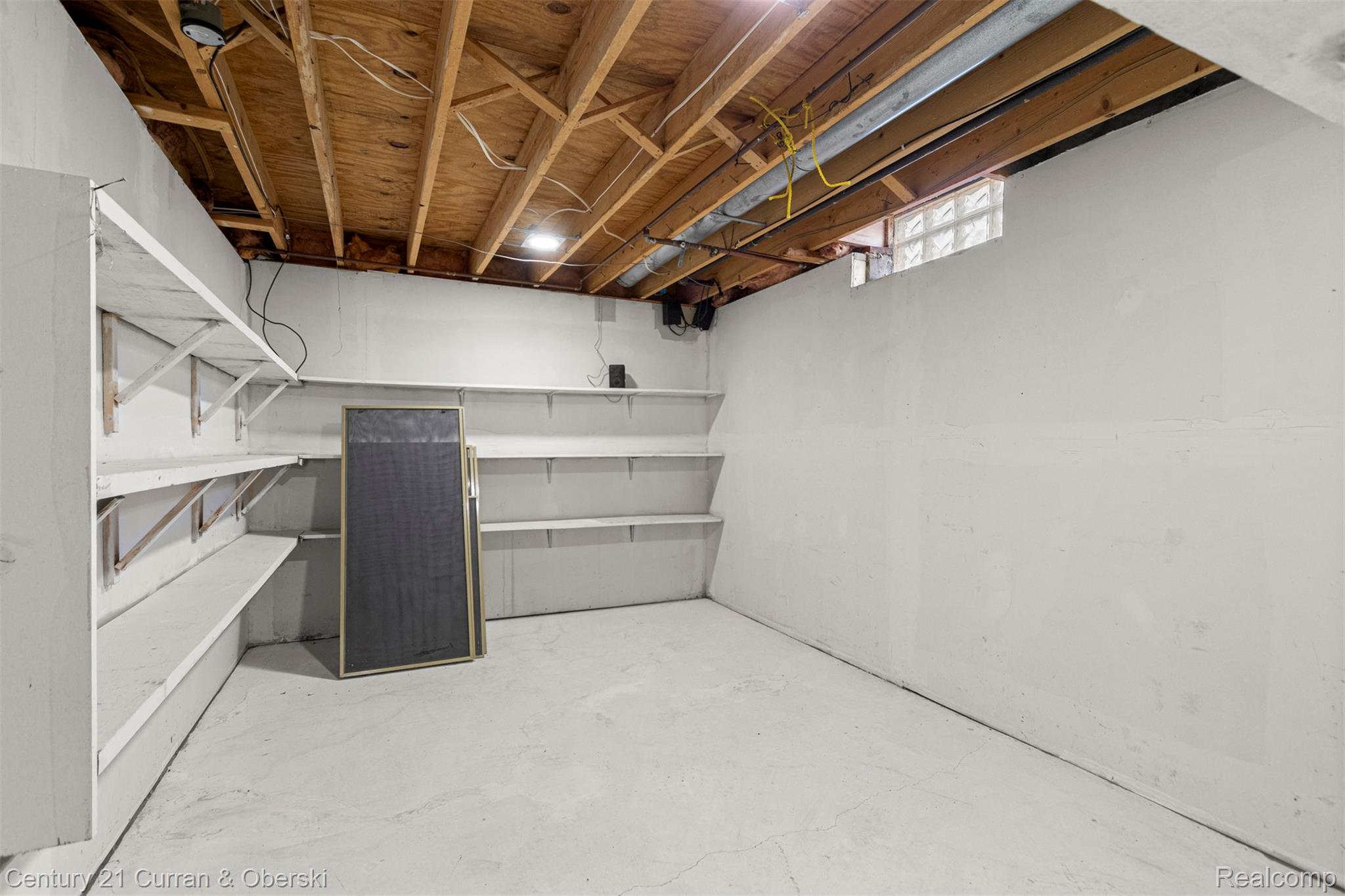 Livonia, Michigan, 48152, United States, 3 Bedrooms Bedrooms, ,3 BathroomsBathrooms,Residential,For Sale,2011700