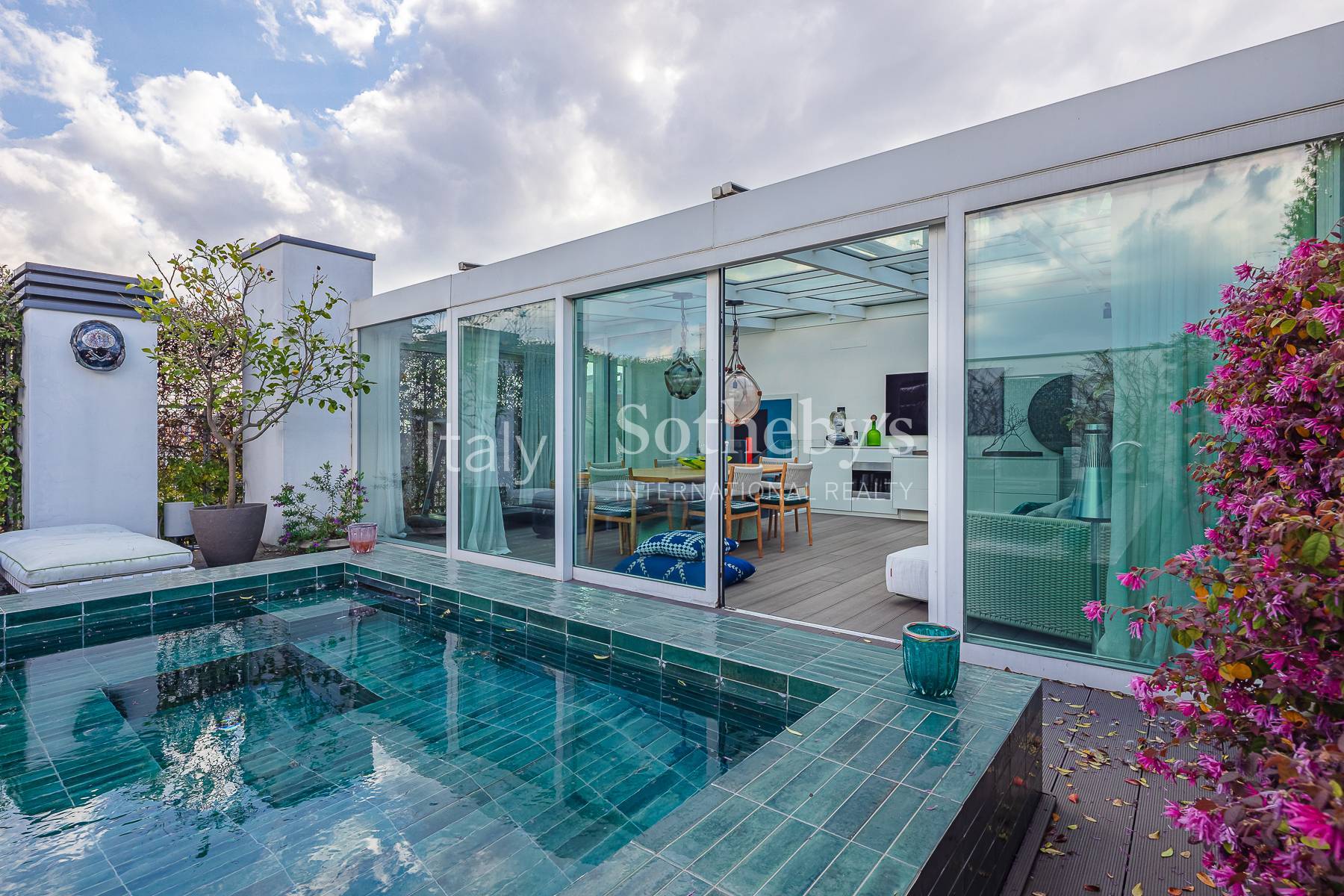 Furnished penthouse with terrace and pool in Brera district - 物件實景