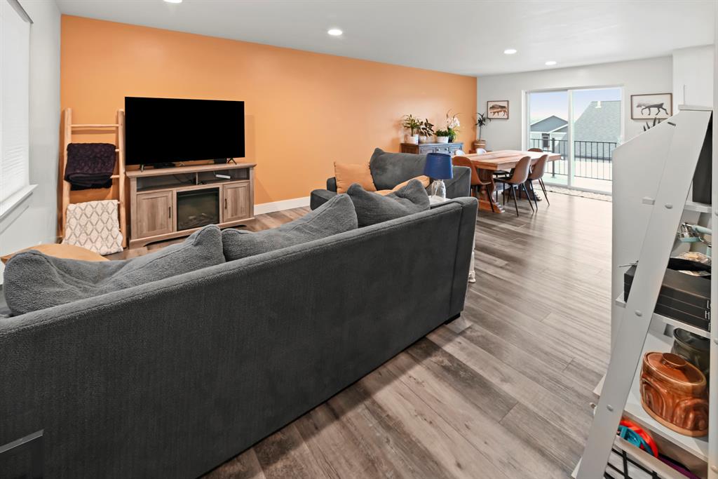 Kalispell, Montana, 59901, United States, 4 Bedrooms Bedrooms, ,3 BathroomsBathrooms,Residential,For Sale,1987389