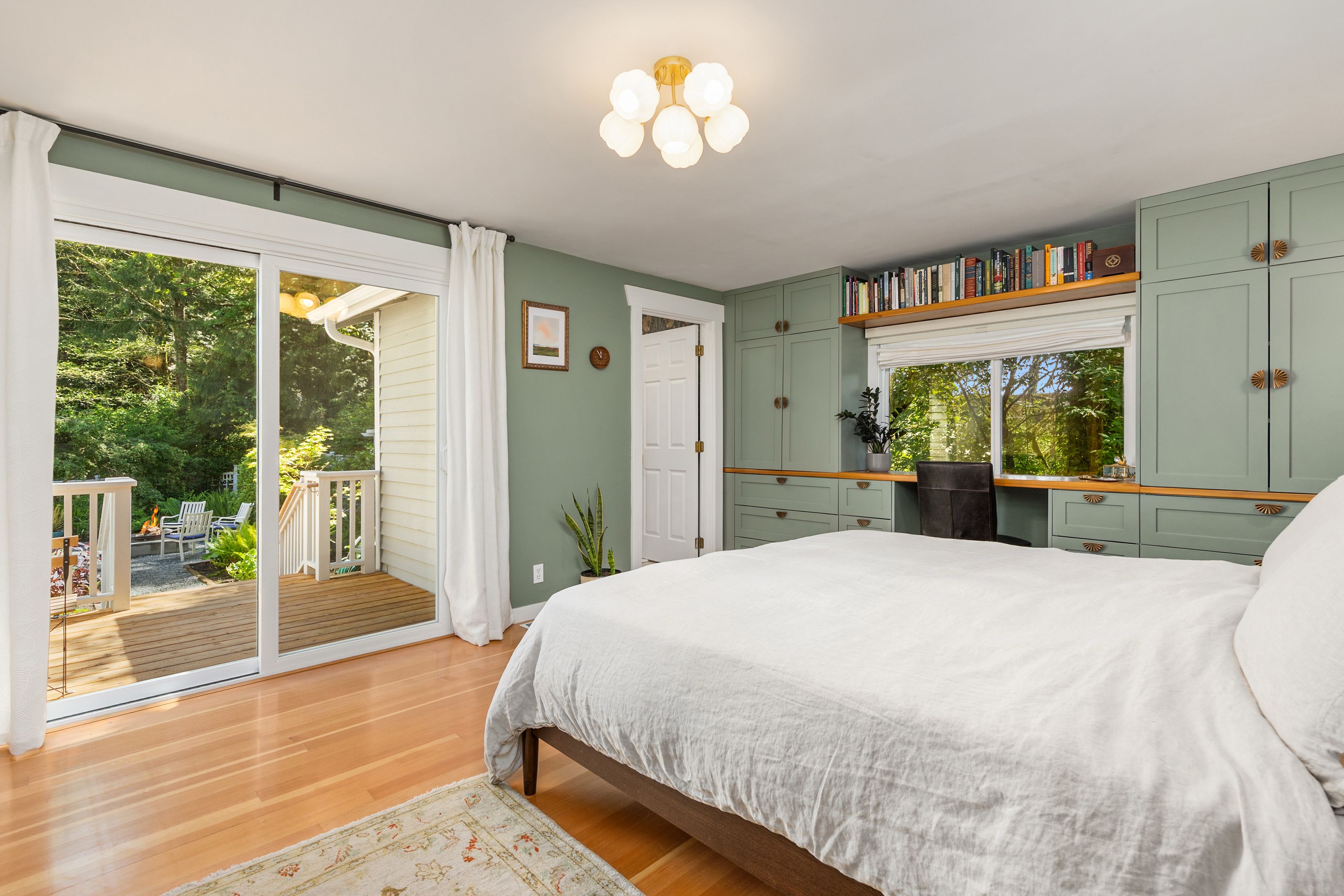  14268 N Madison Avenue NE, Bainbridge Island, WA 98110 - 物件實景