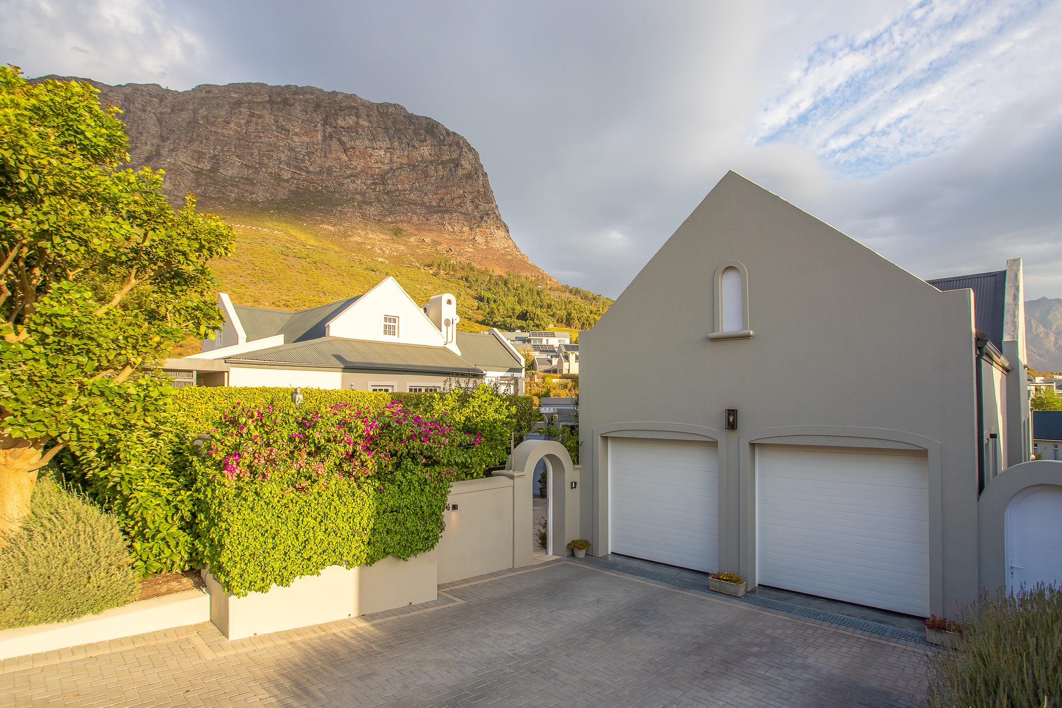  Contemporary Luxury Home for Sale in Franschhoek Estate - 物件實景
