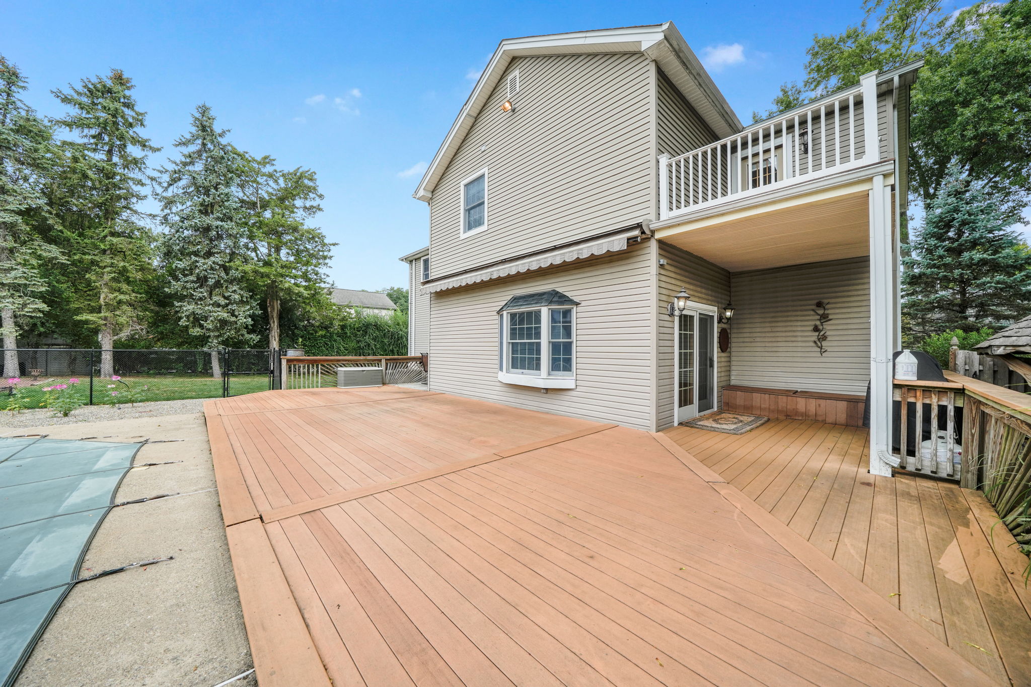 Montville, New Jersey, 07045, United States, 4 Bedrooms Bedrooms, ,3 BathroomsBathrooms,Residential,For Sale,1978325