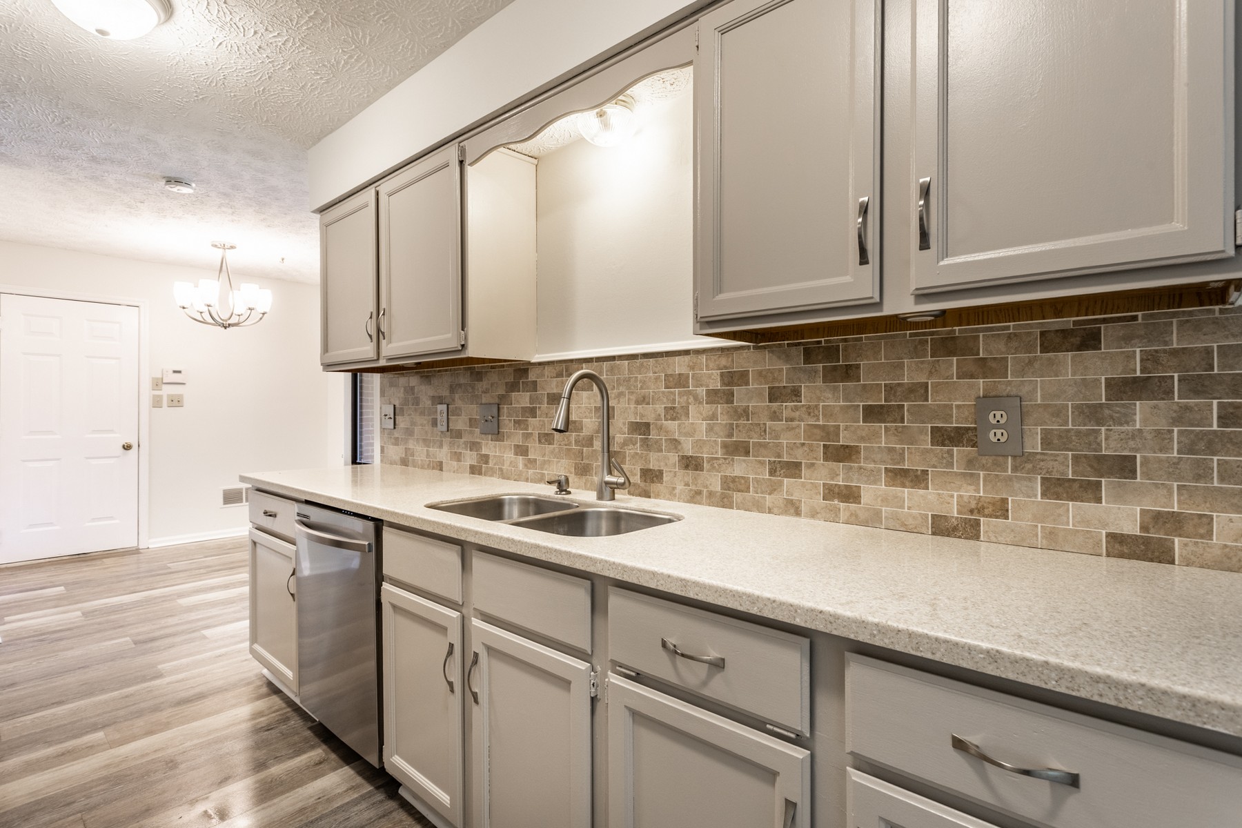  Beautiful Three Bedroom Home in Washington Township - 物件實景