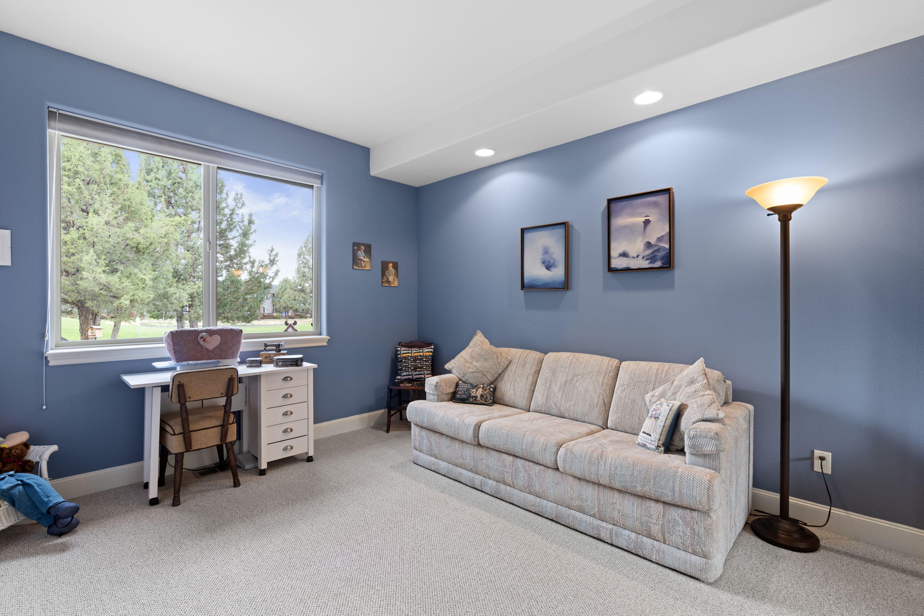 Redmond, Oregon, 97756, United States, 3 Bedrooms Bedrooms, ,3 BathroomsBathrooms,Residential,For Sale,1919613