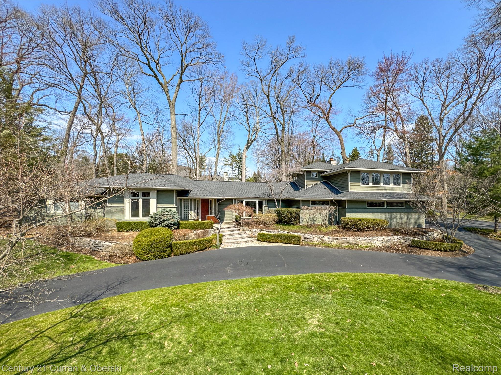 Bloomfield Hills, Michigan, 48301, United States, 4 Bedrooms Bedrooms, ,4 BathroomsBathrooms,Residential,For Sale,2035852