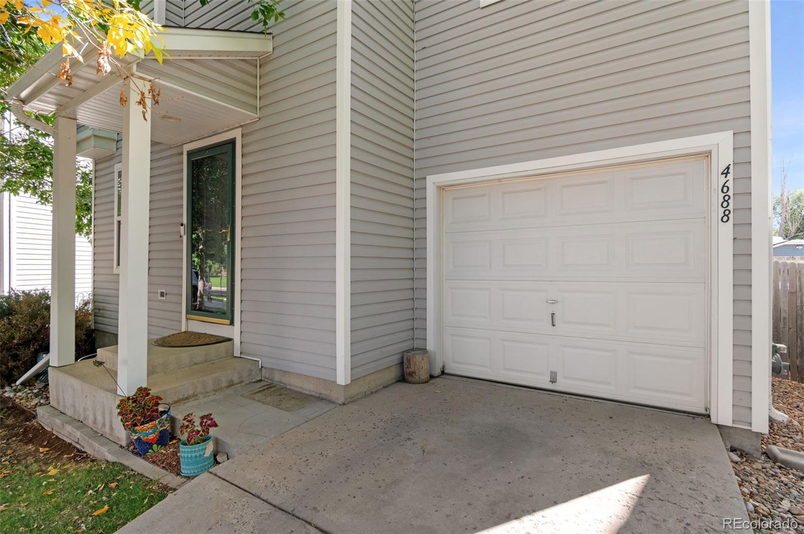 Morrison, Colorado, 80465, United States, 3 Bedrooms Bedrooms, ,2 BathroomsBathrooms,Residential,For Sale,1947619