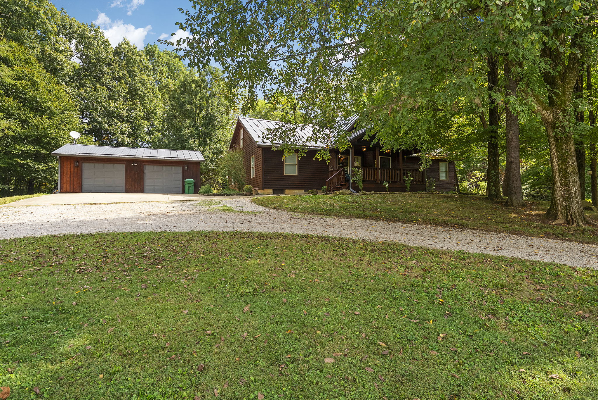 Bloomfield, Indiana, 47424, United States, 3 Bedrooms Bedrooms, ,2 BathroomsBathrooms,Residential,For Sale,1976098