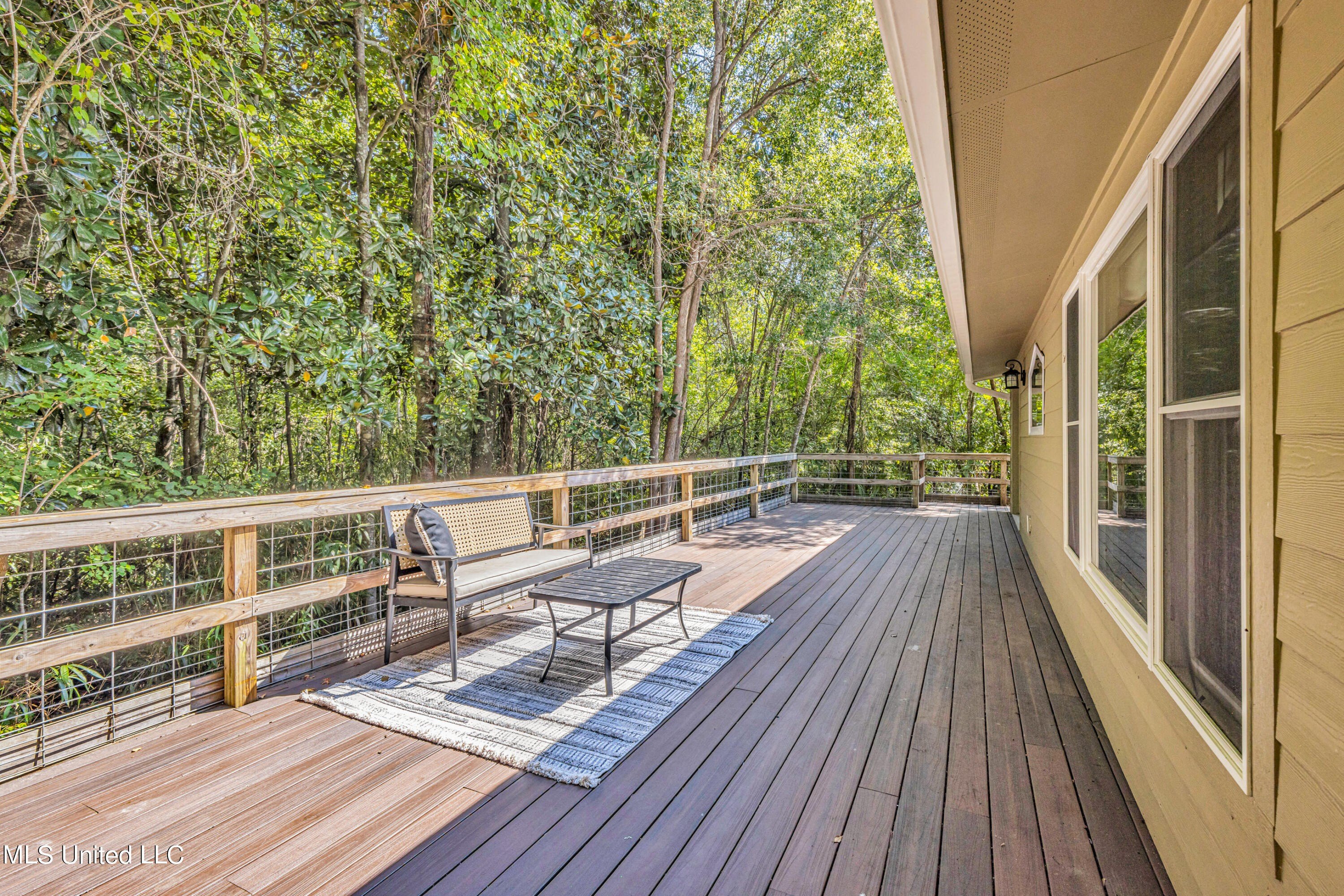 Ocean Springs, Mississippi, 39564, United States, 3 Bedrooms Bedrooms, ,4 BathroomsBathrooms,Residential,For Sale,1942785