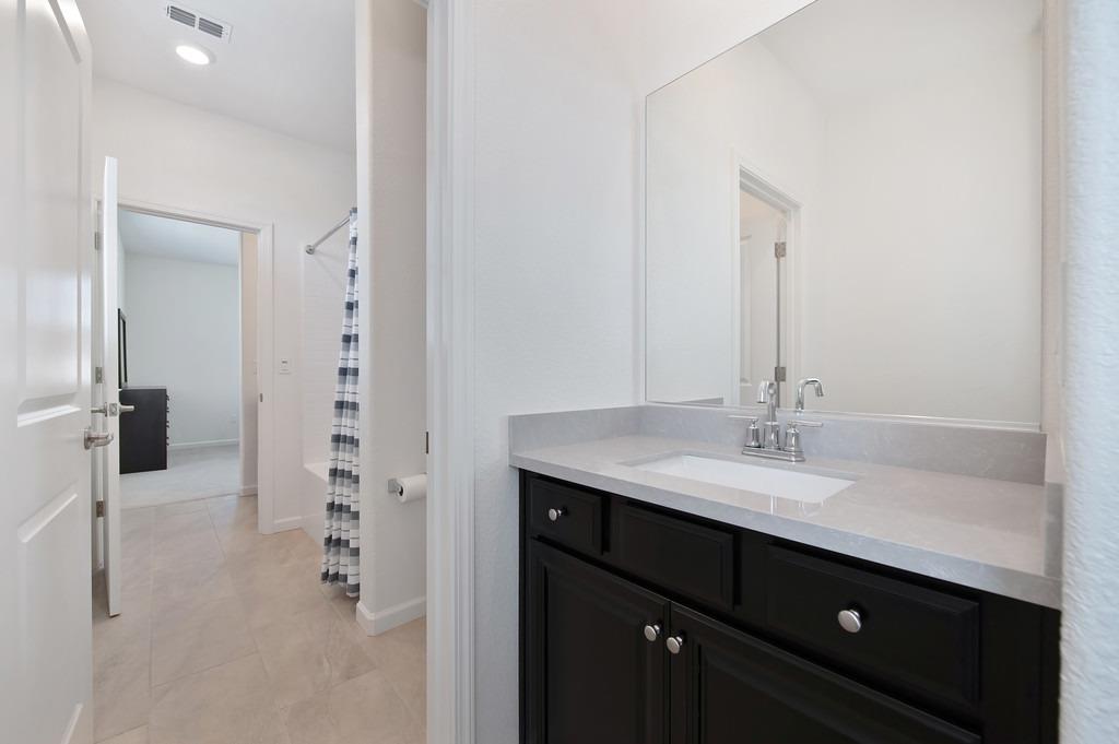 Roseville, California, 95747, United States, 3 Bedrooms Bedrooms, ,3 BathroomsBathrooms,Residential,For Sale,1795538