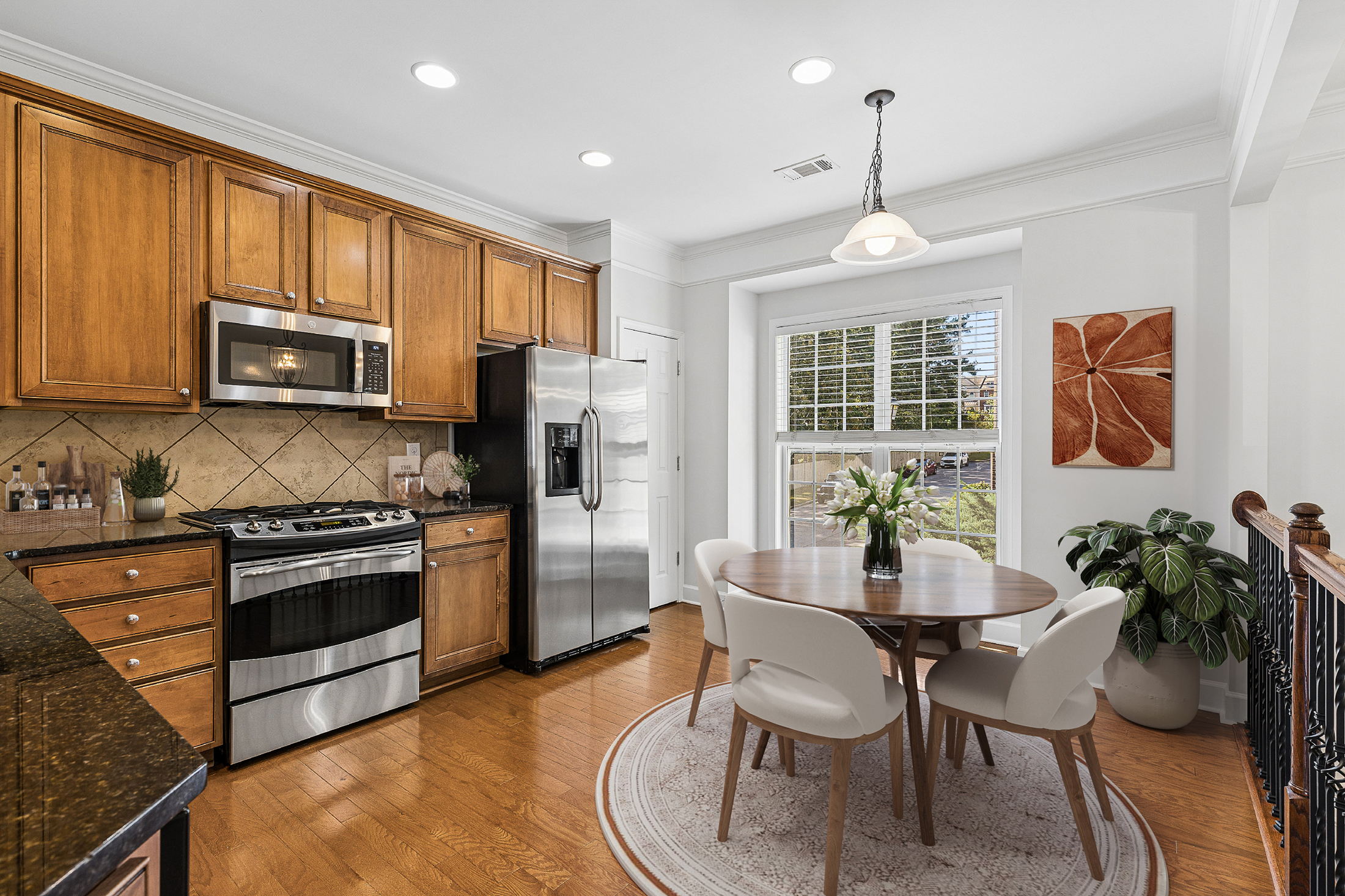  Impeccably Maintained End Unit Townhome in an Exceptional Smyrna Location - 物件實景
