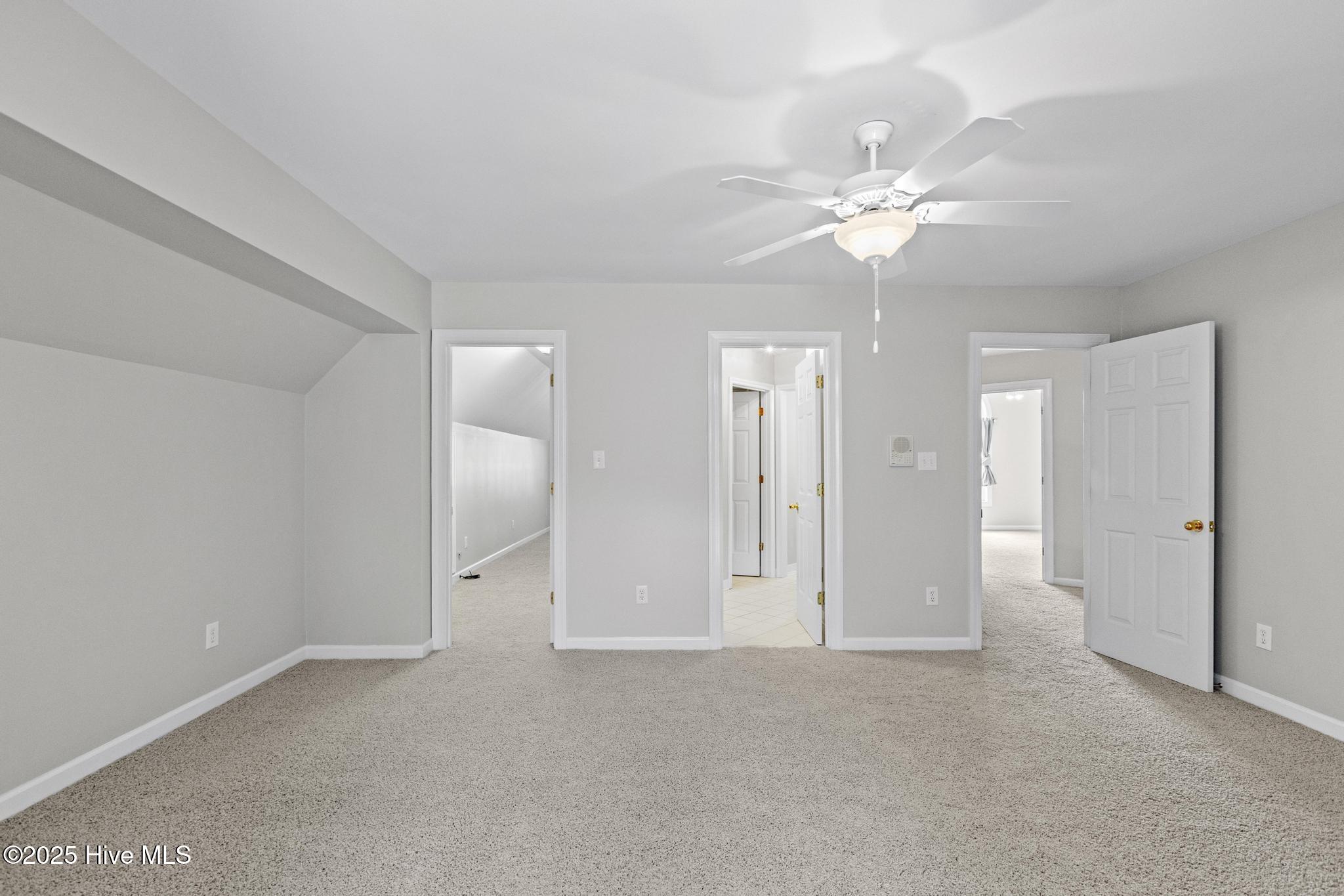 Jacksonville, North Carolina, 28540, United States, 4 Bedrooms Bedrooms, ,5 BathroomsBathrooms,Residential,For Sale,1944565