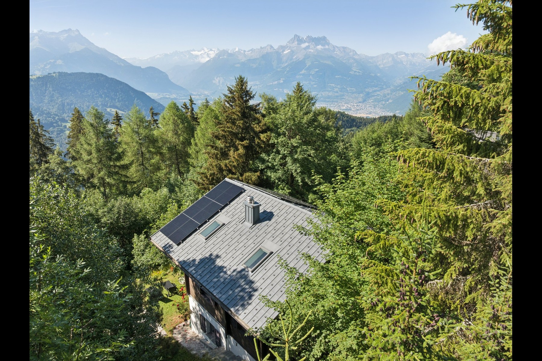  A peaceful retreat surrounded by nature. Near the Leysin American School. - 物件實景