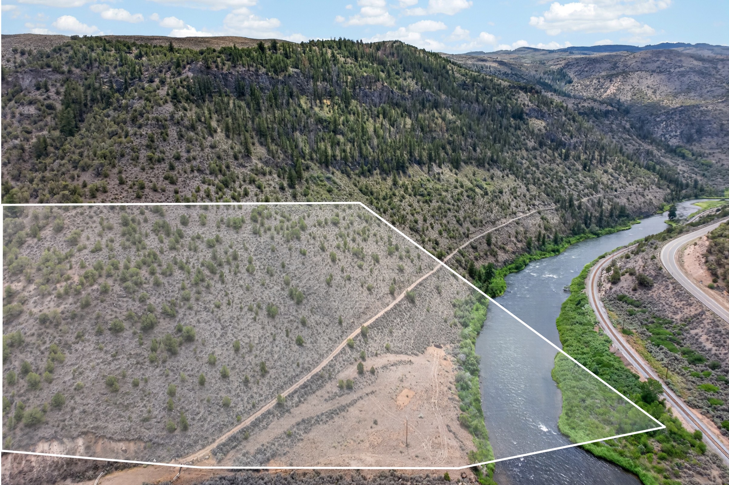  twelve acres at the place where  history crosses the colorado river - 物件實景