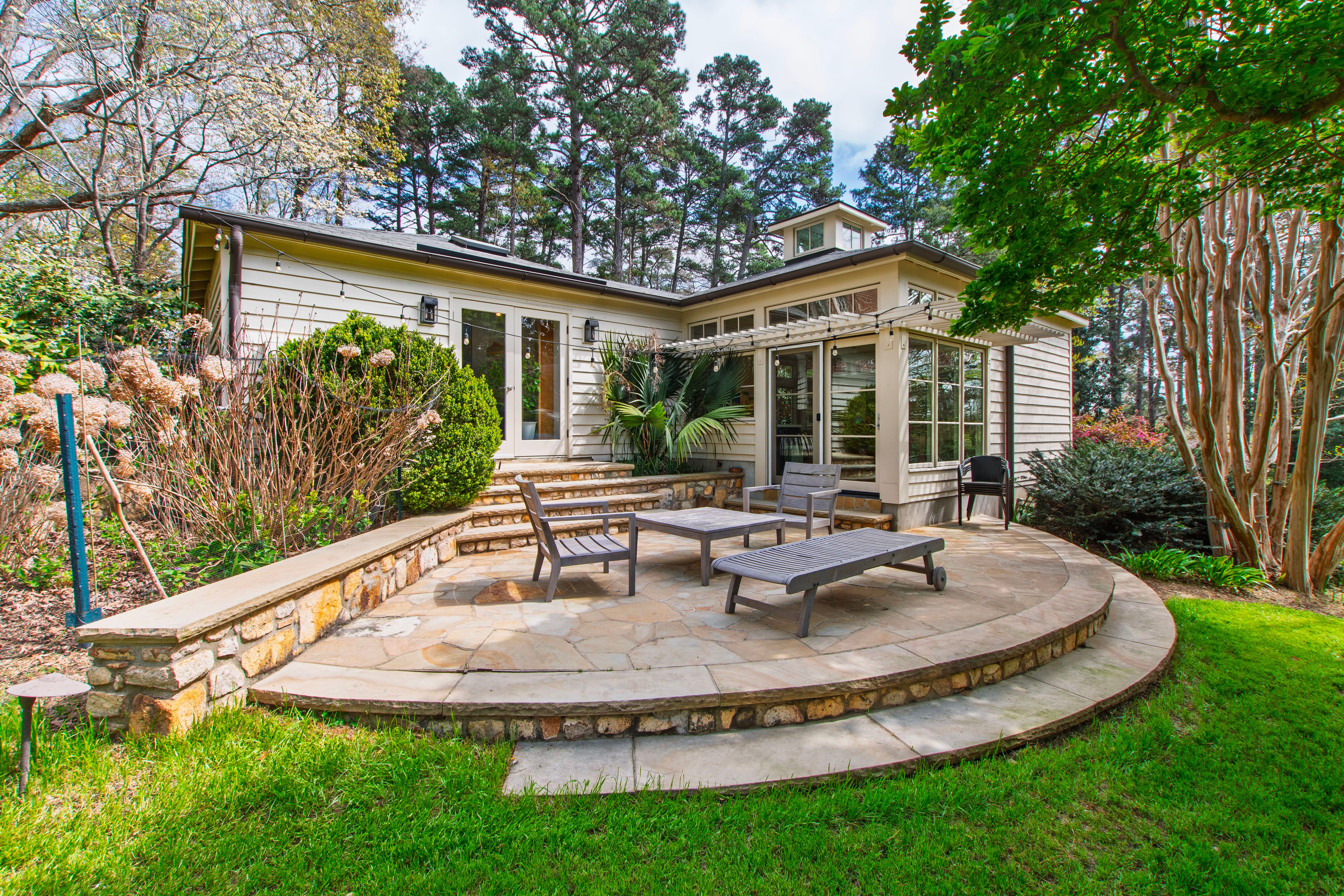  223 Hillcrest Circle, Chapel Hill, NC 27514 - 物件實景