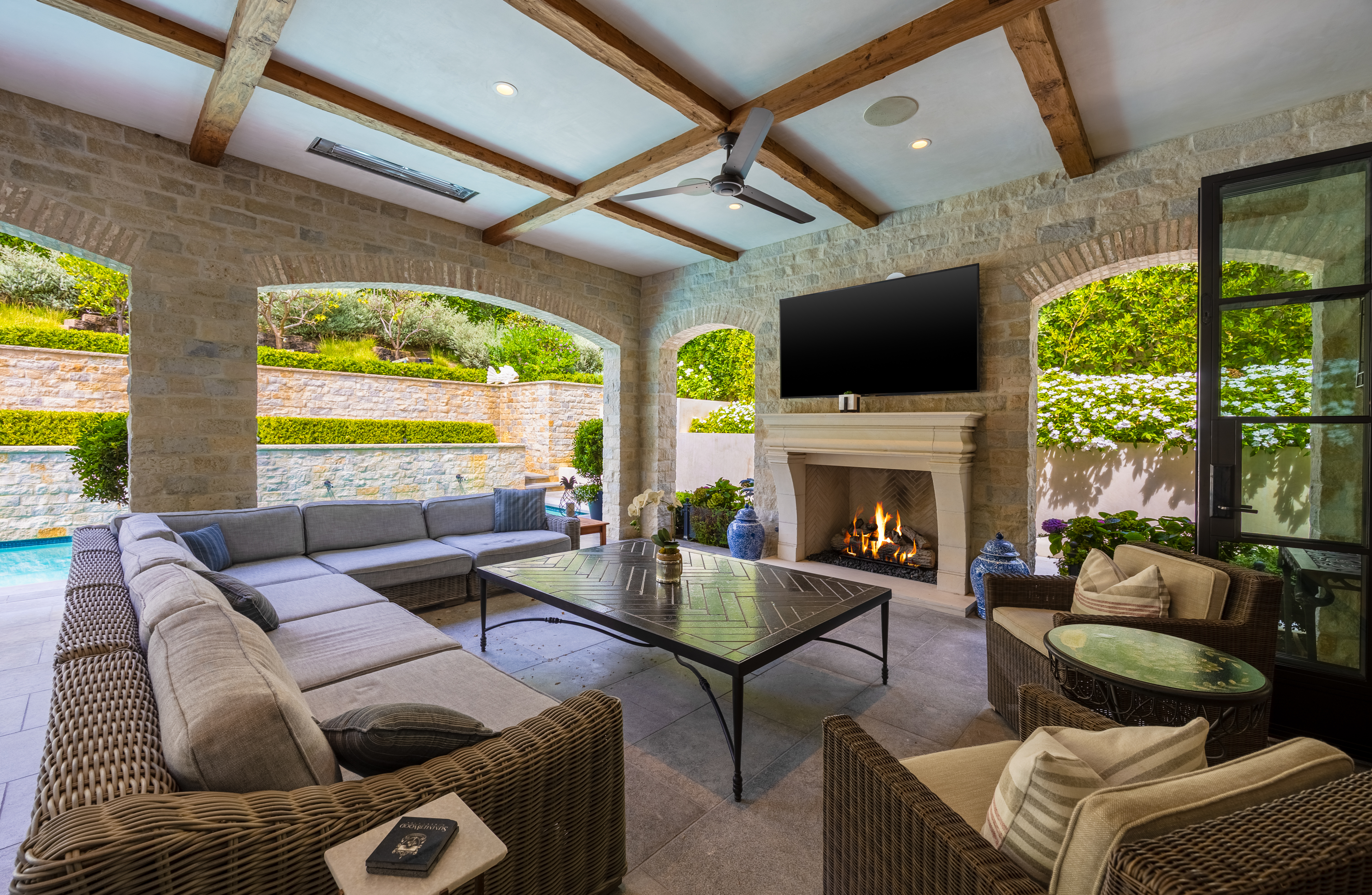  7 Oakmont Lane, Newport Beach, CA 92660 - 物件實景