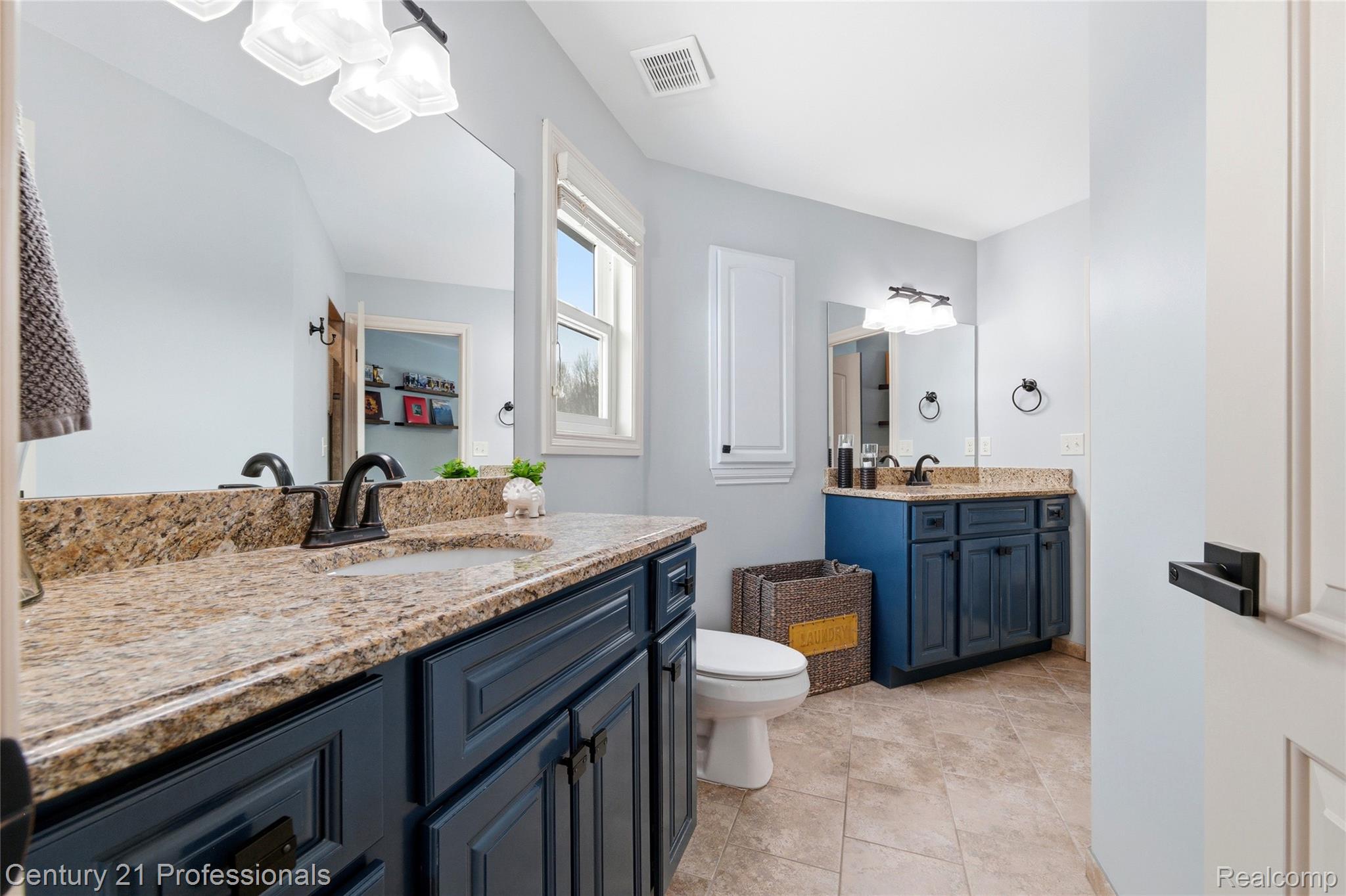 Washington, Michigan, 48094, United States, 4 Bedrooms Bedrooms, ,4 BathroomsBathrooms,Residential,For Sale,2013581